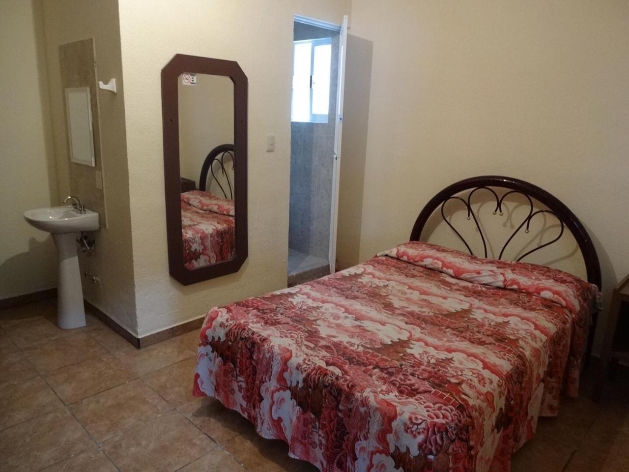 Standard Double Room with Two Double Beds photo 3