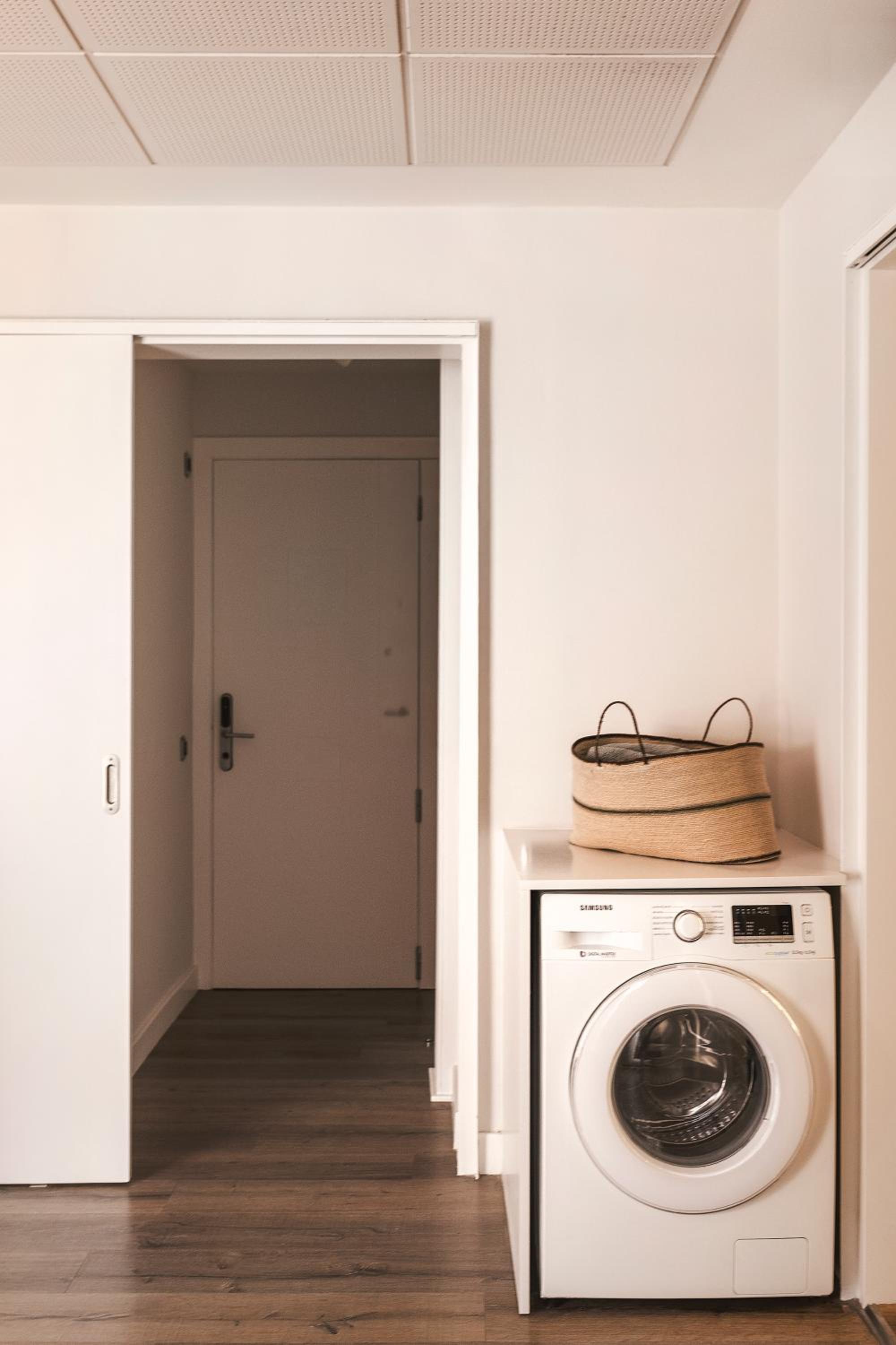 Studio Apartment photo 2
