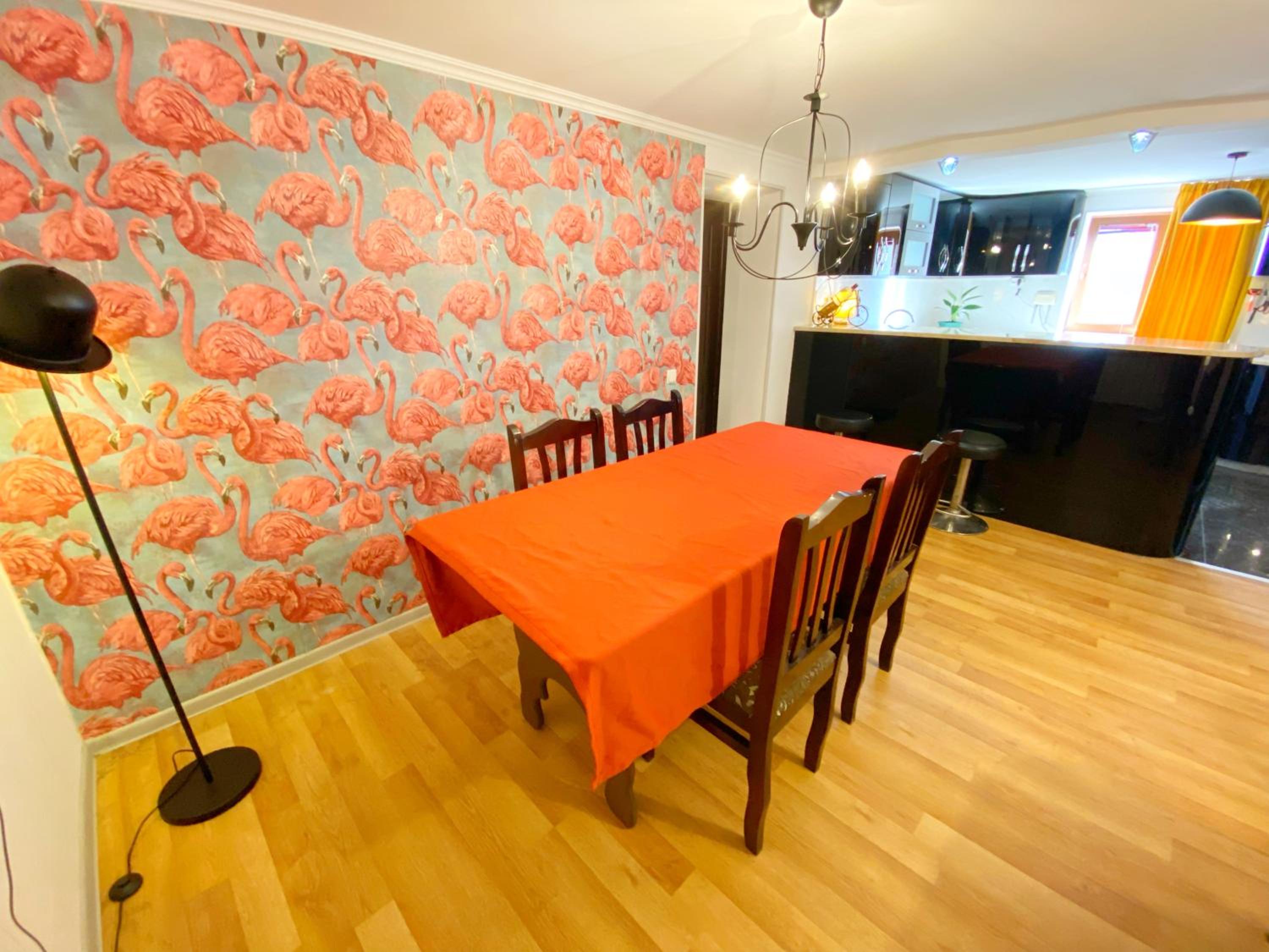 Deluxe King Suite - Photo 2
