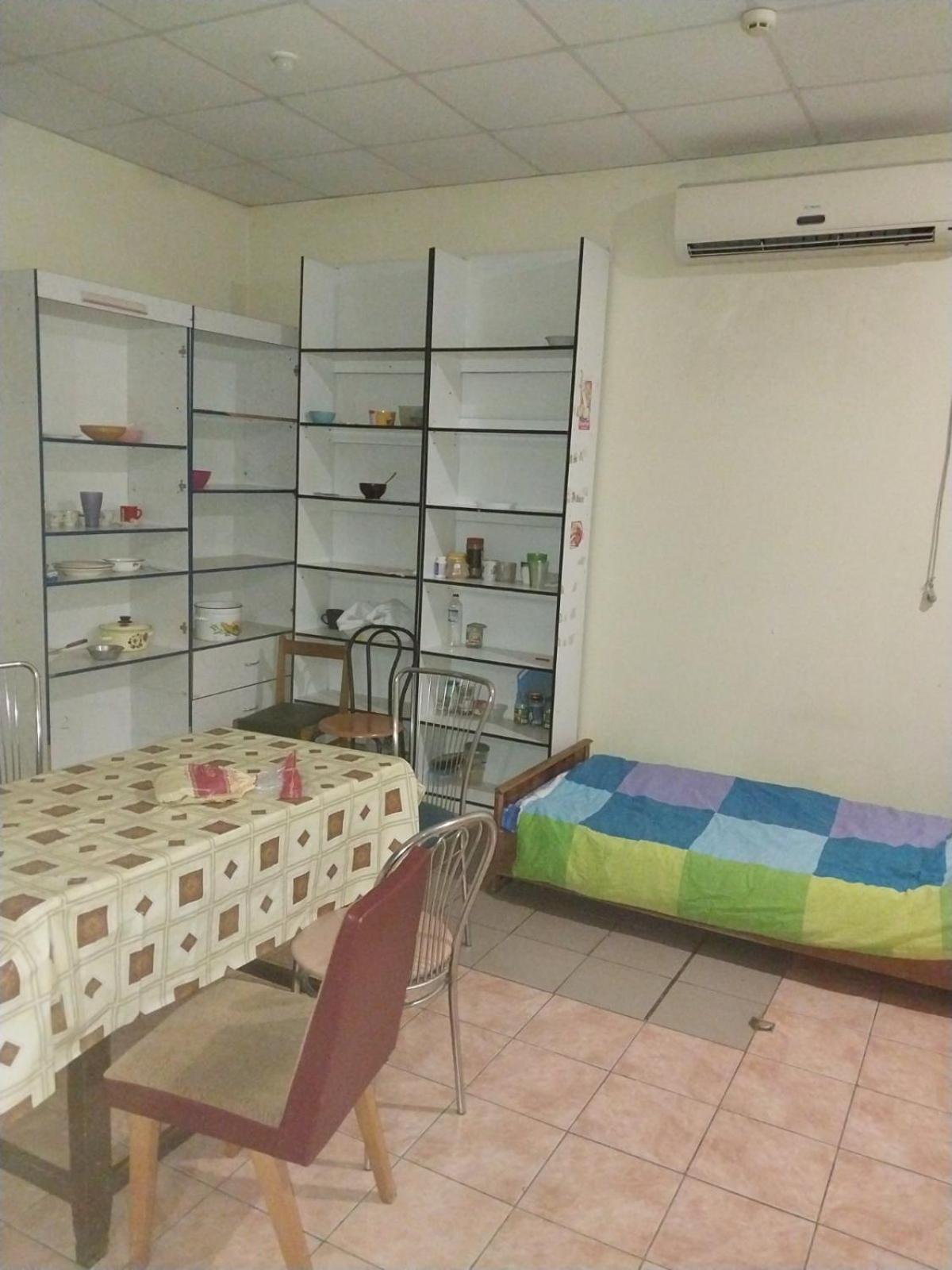 6-Bed Mixed Dormitory Room photo 3