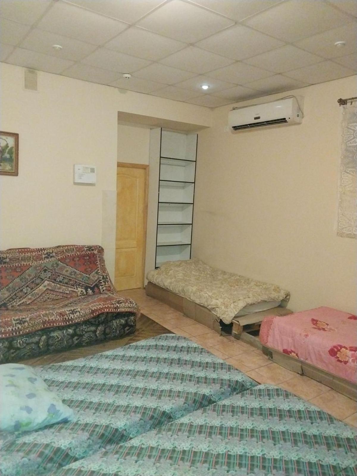 6-Bed Mixed Dormitory Room photo 1