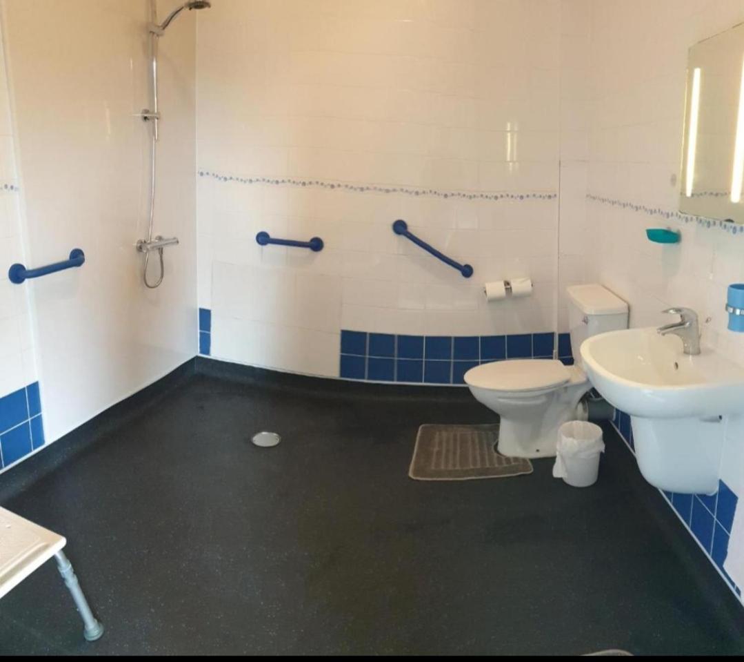 Budget Double Room photo 2