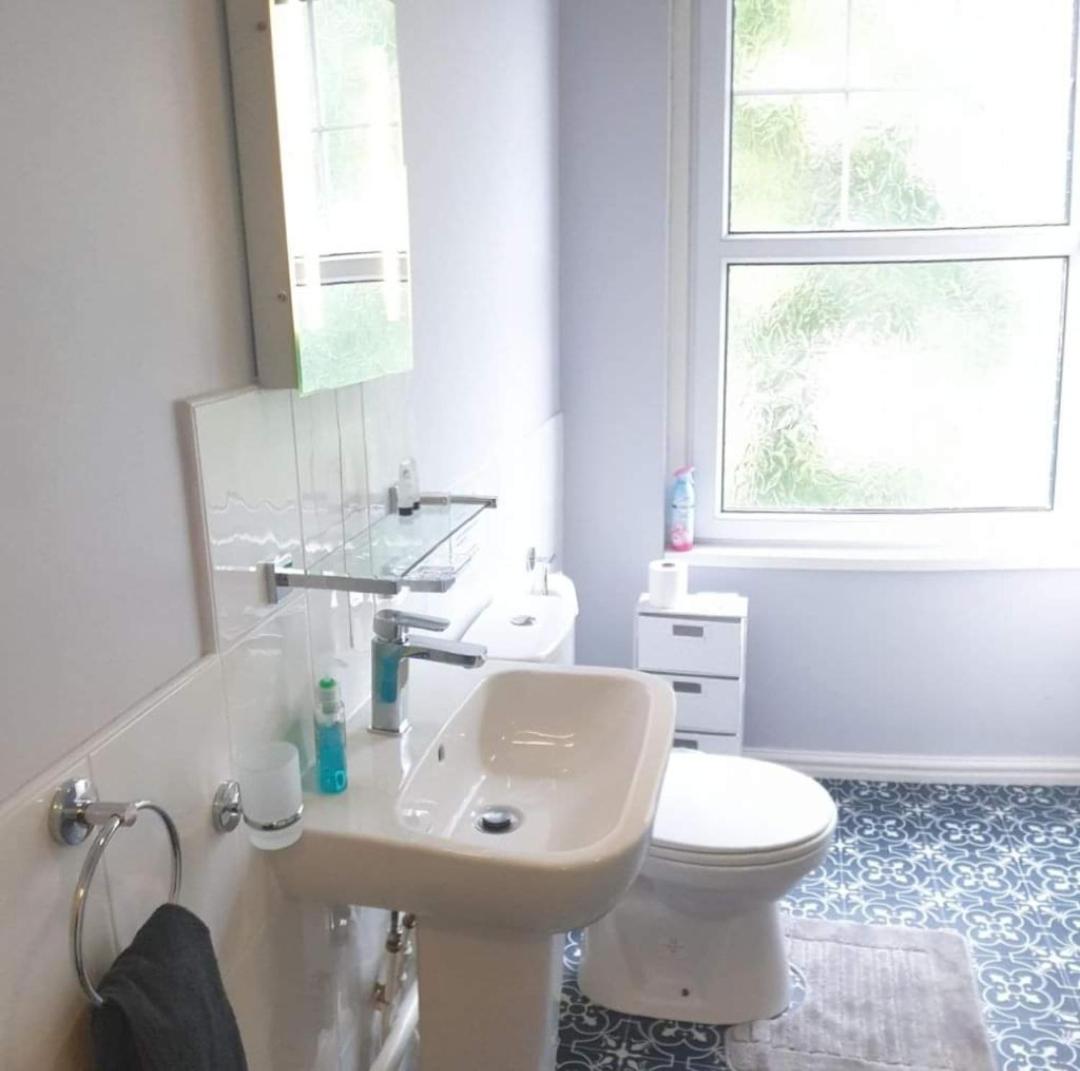 Double Room - Photo 7