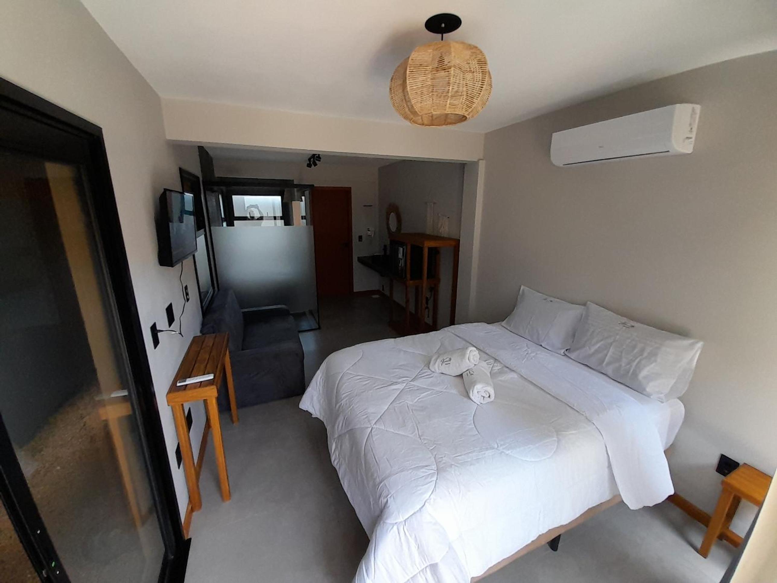 Deluxe Suite with Spa Bath