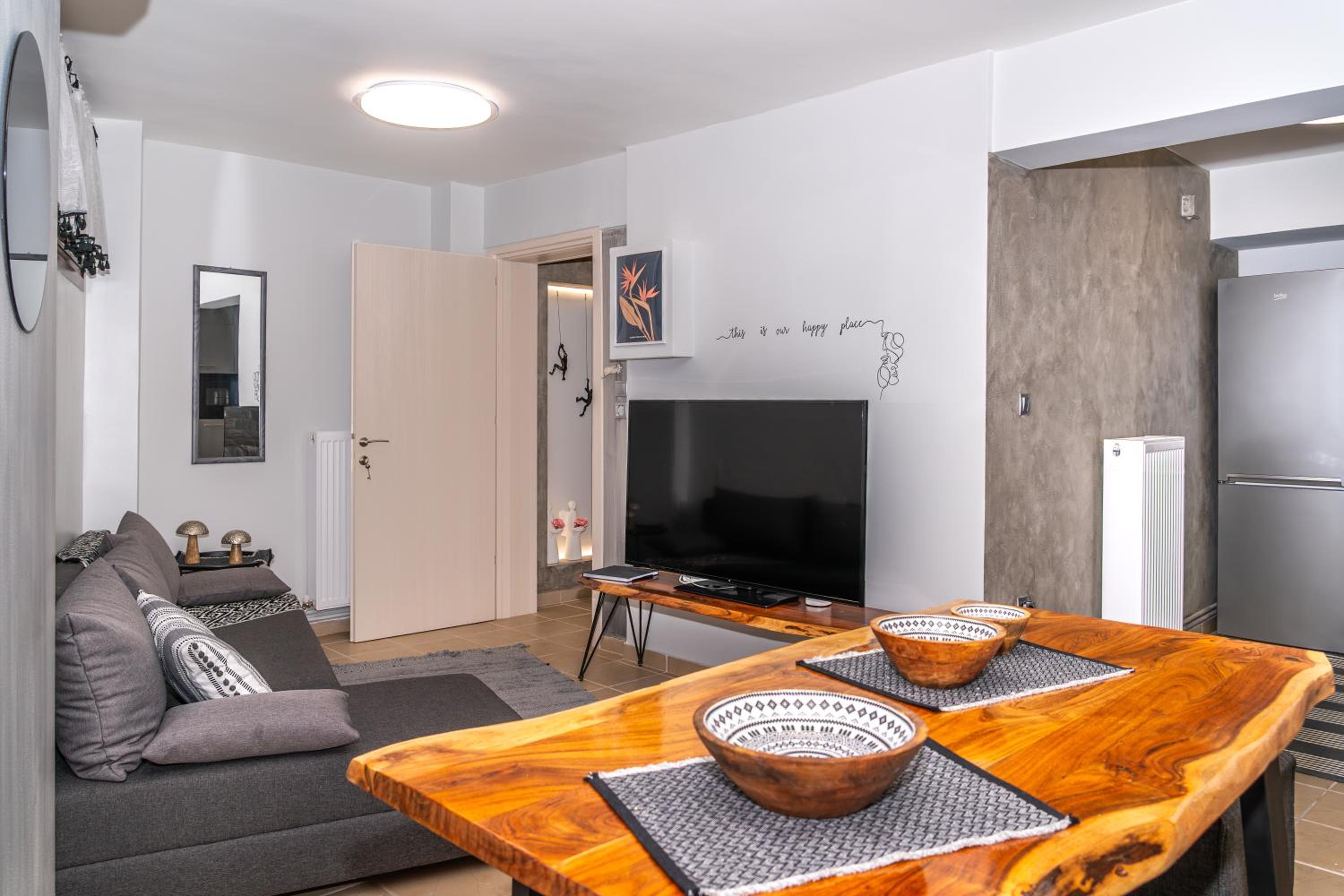 One-Bedroom Apartment