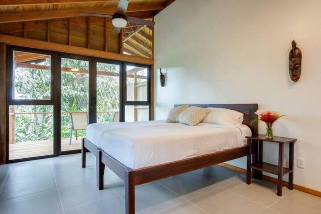 Villa photo 1