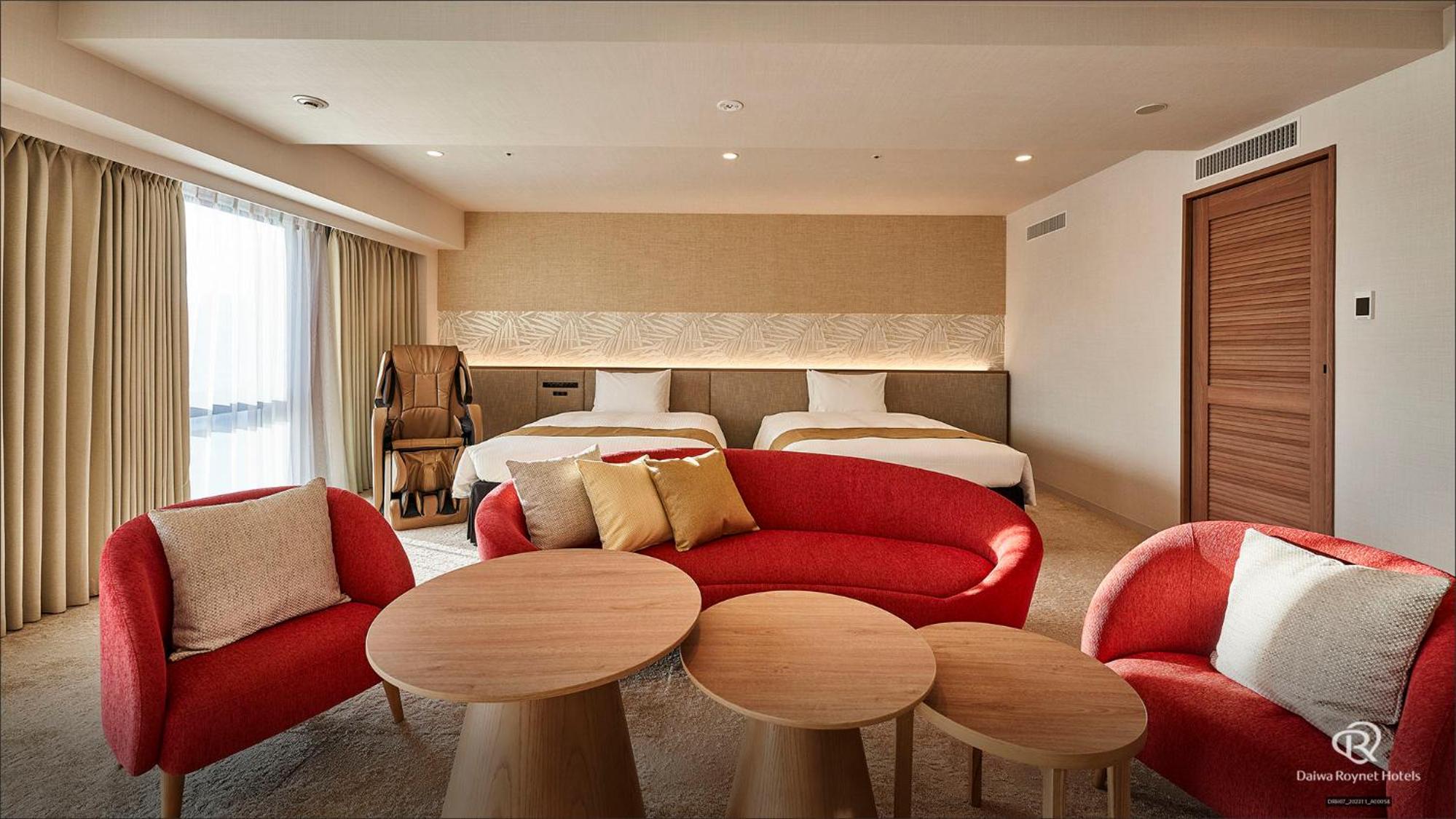 Family Twin Room (2 Adults) - Non-Smoking - Photo 4