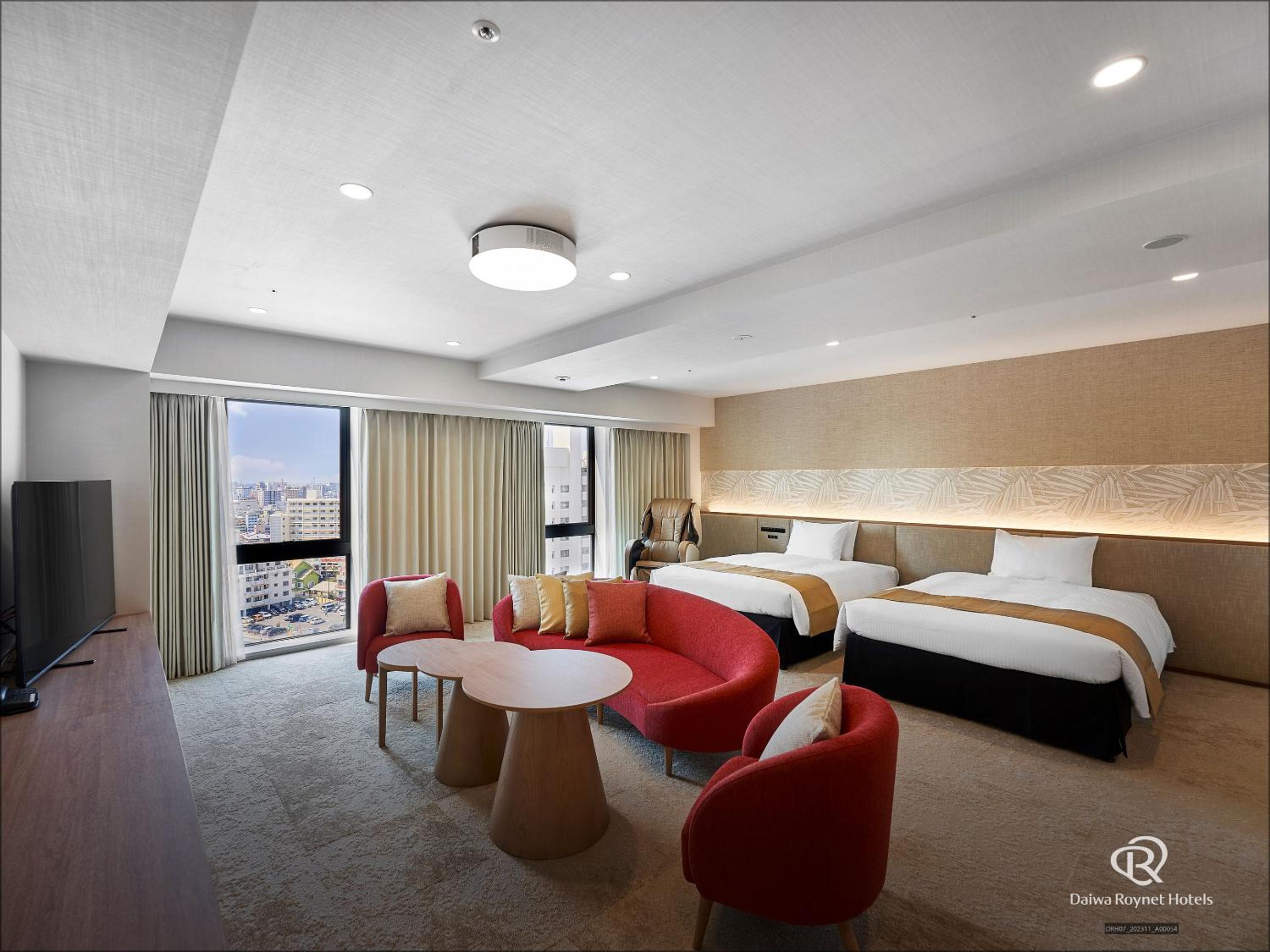 Family Twin Room (2 Adults) - Non-Smoking - Photo 5