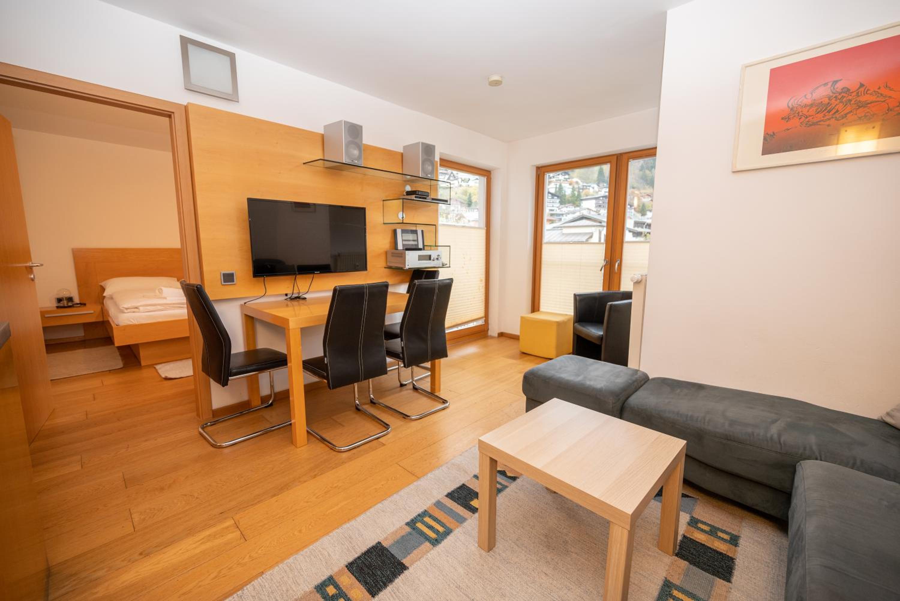 Apartment With Balcony photo 1
