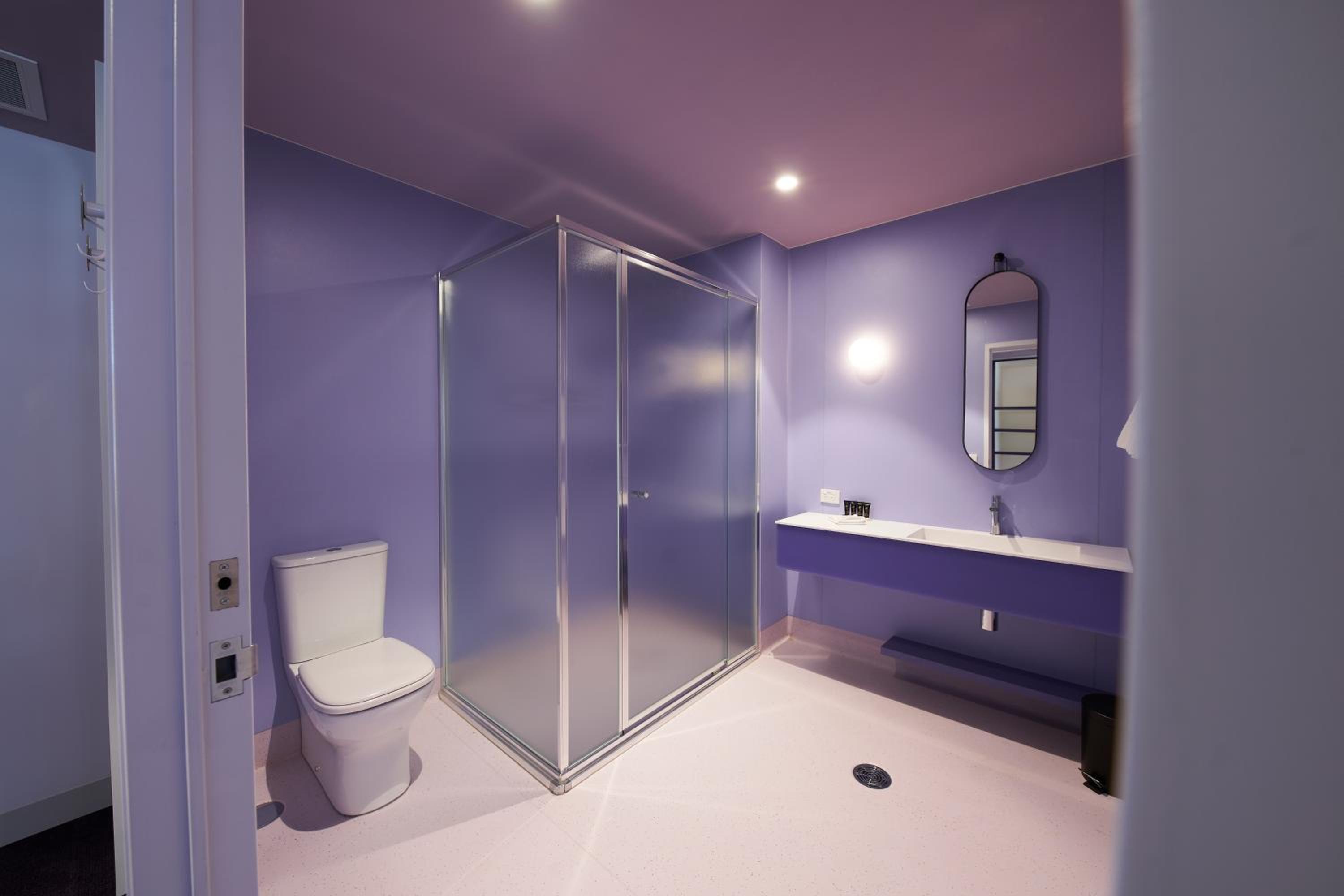 Deluxe King Room photo 3