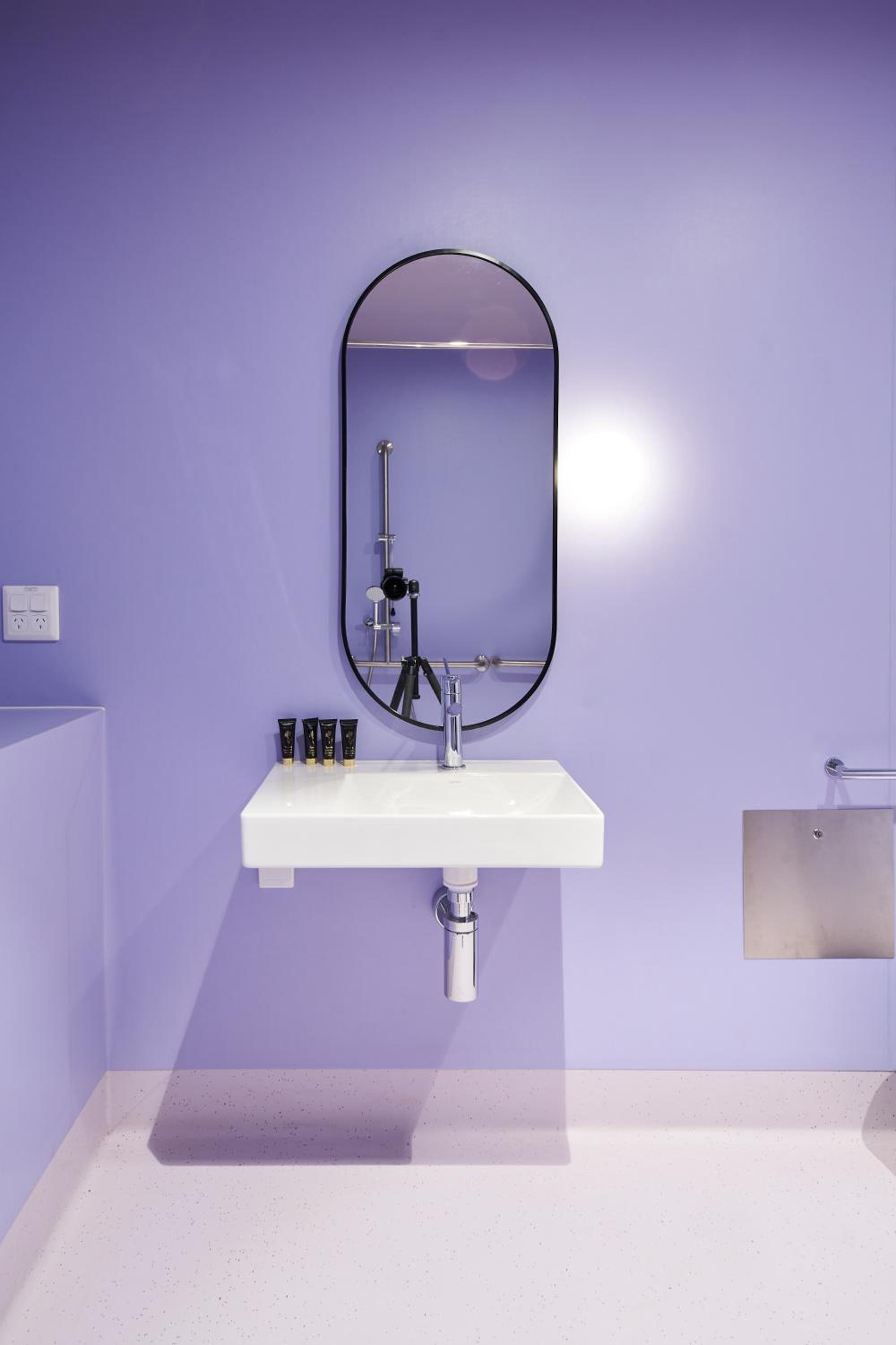 King Room - Disability Access photo 2