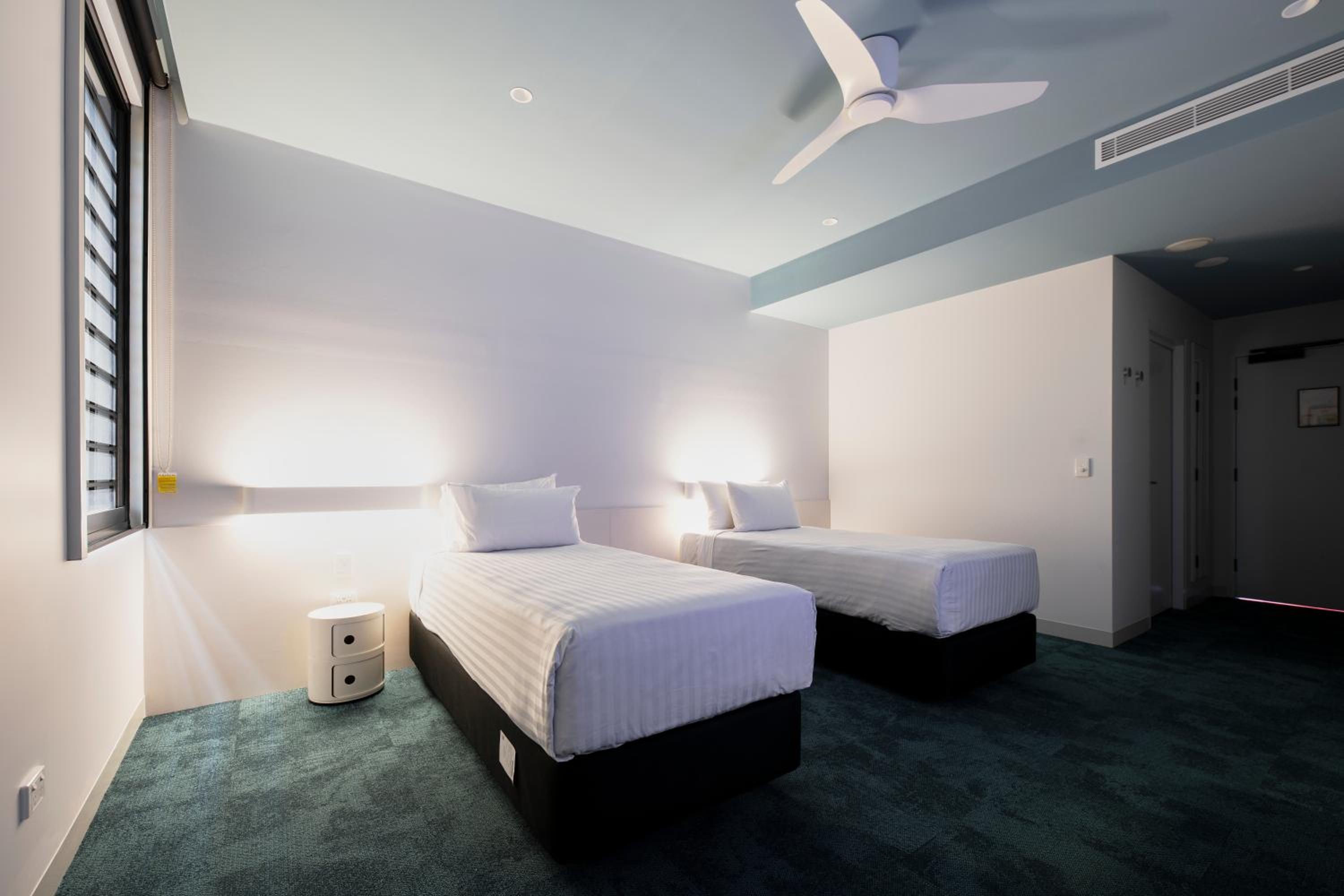 Standard Twin Room photo 2