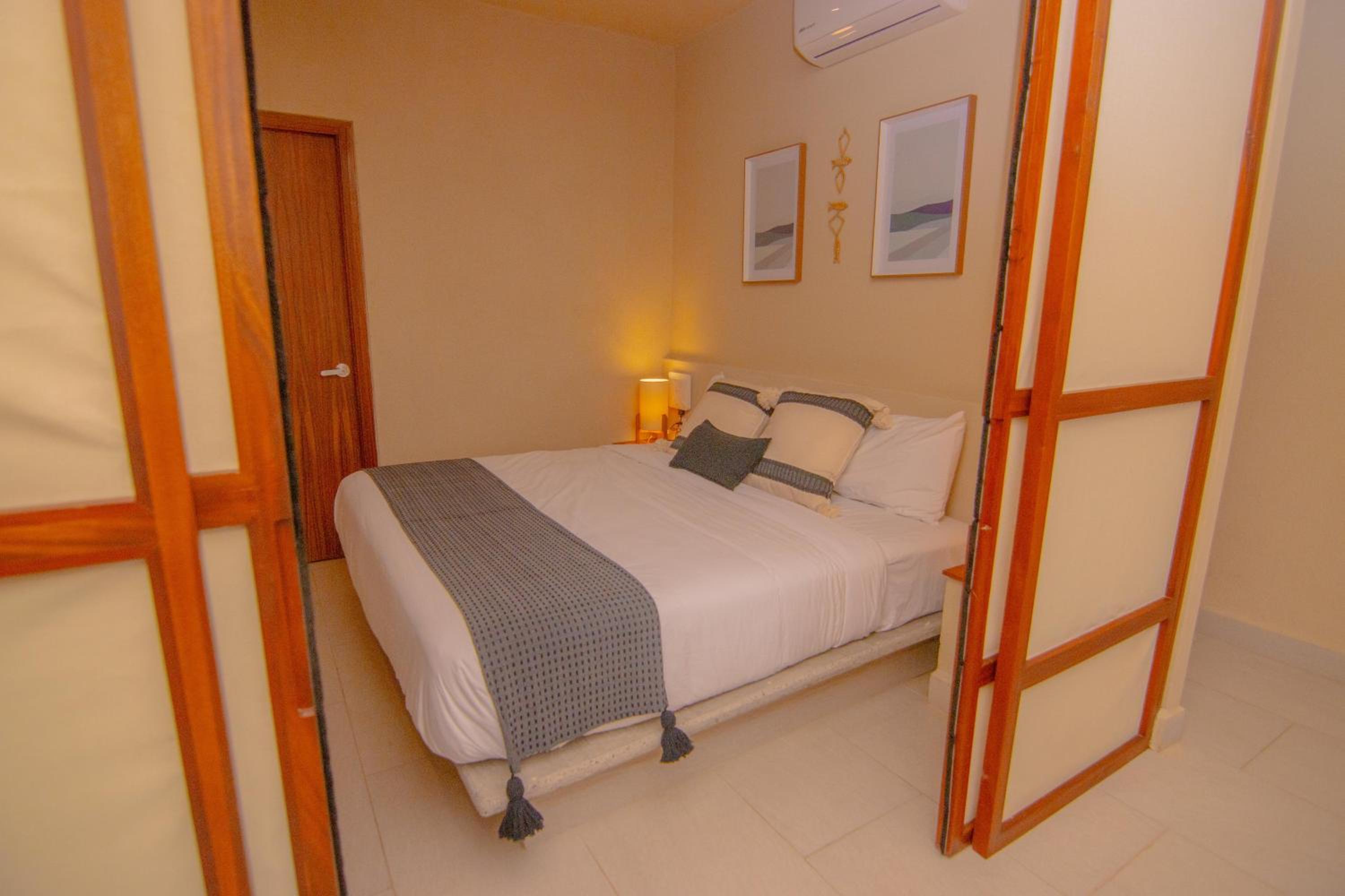 Apartment with Sea View - Photo 15