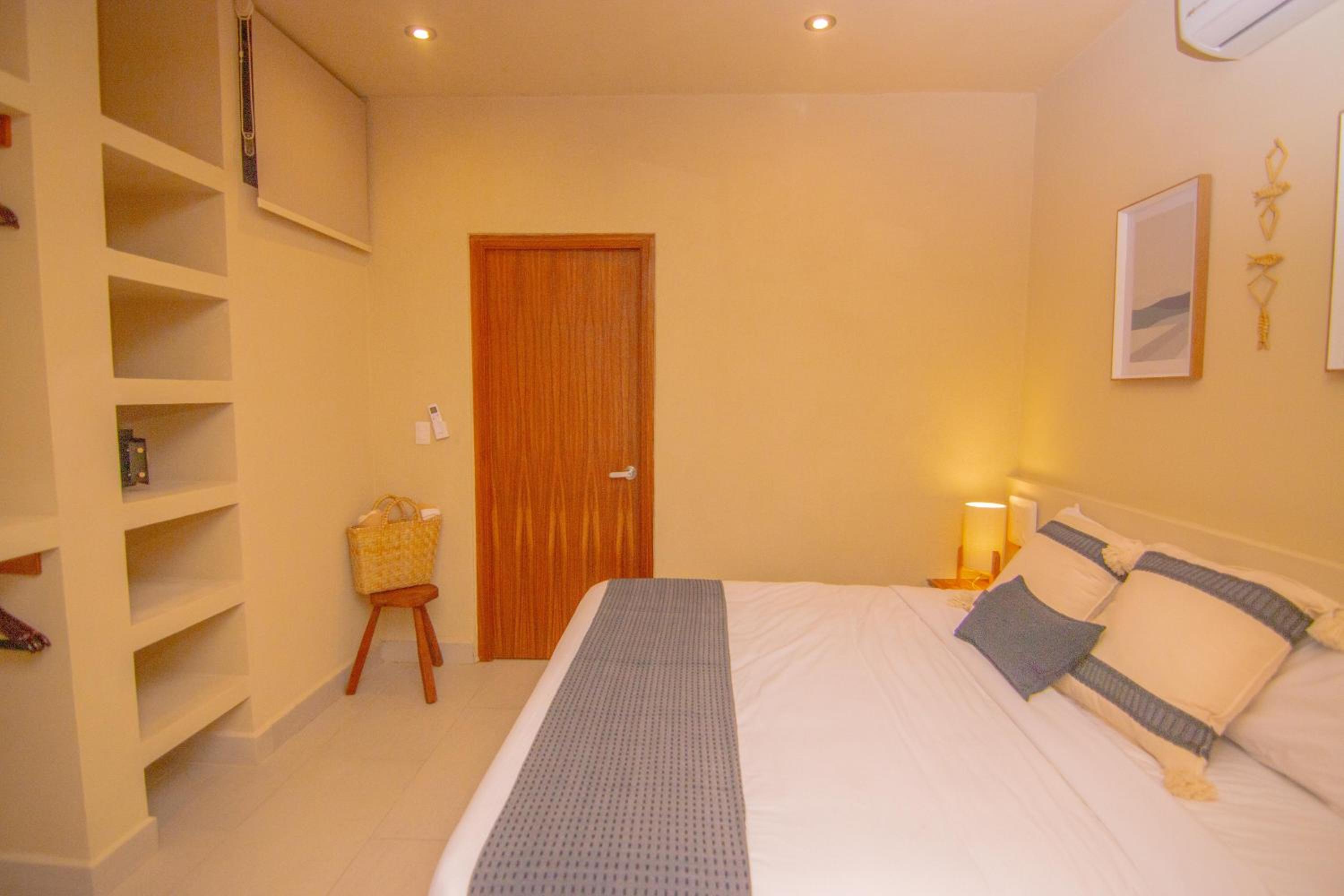 Apartment with Sea View - Photo 4