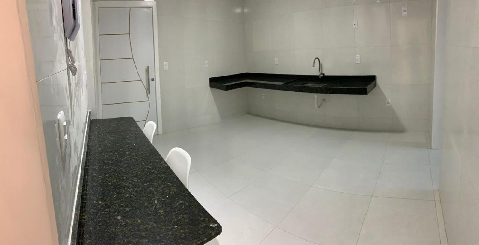 Three-Bedroom Apartment photo 3