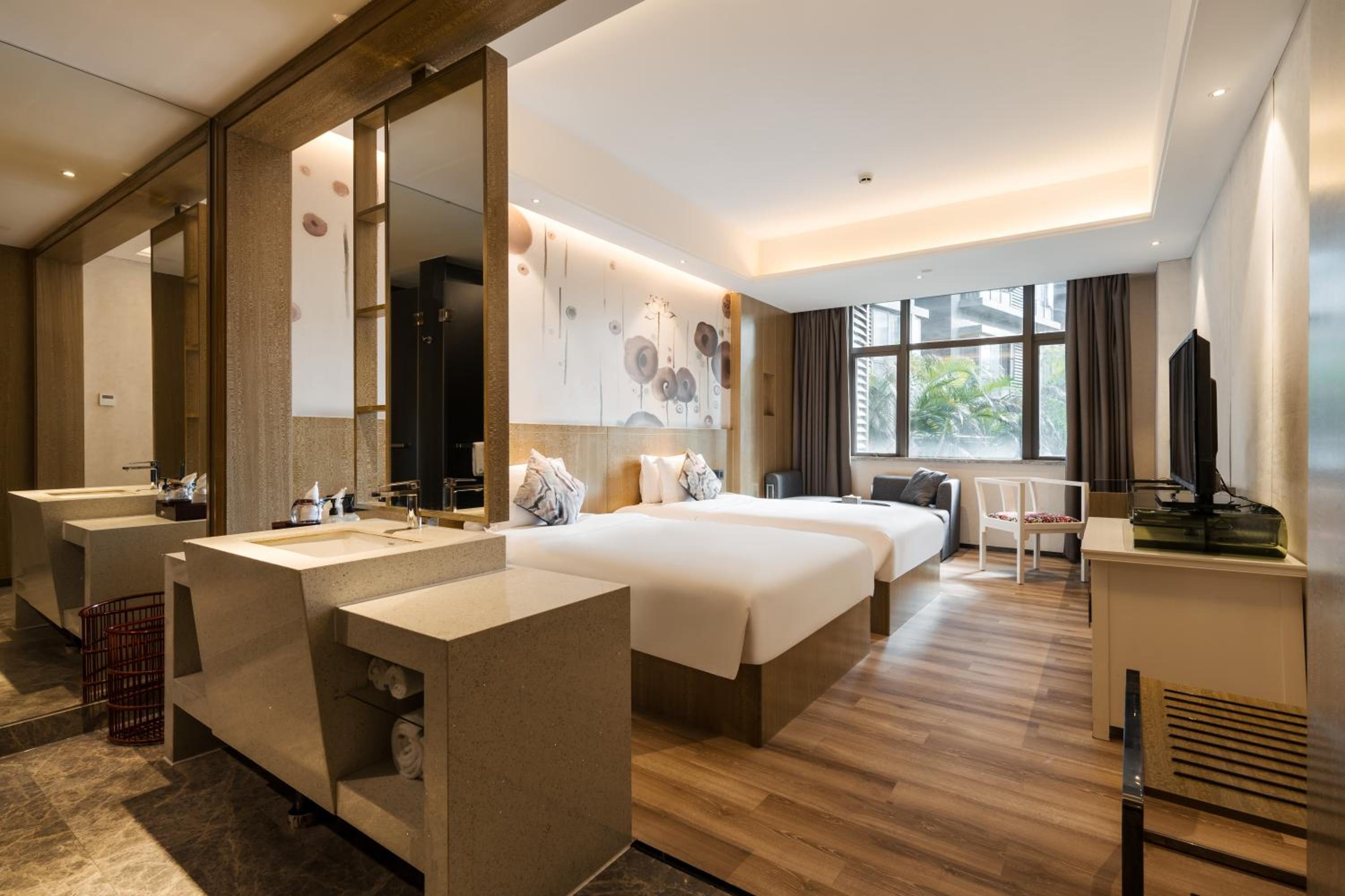 Deluxe Twin Room photo 3