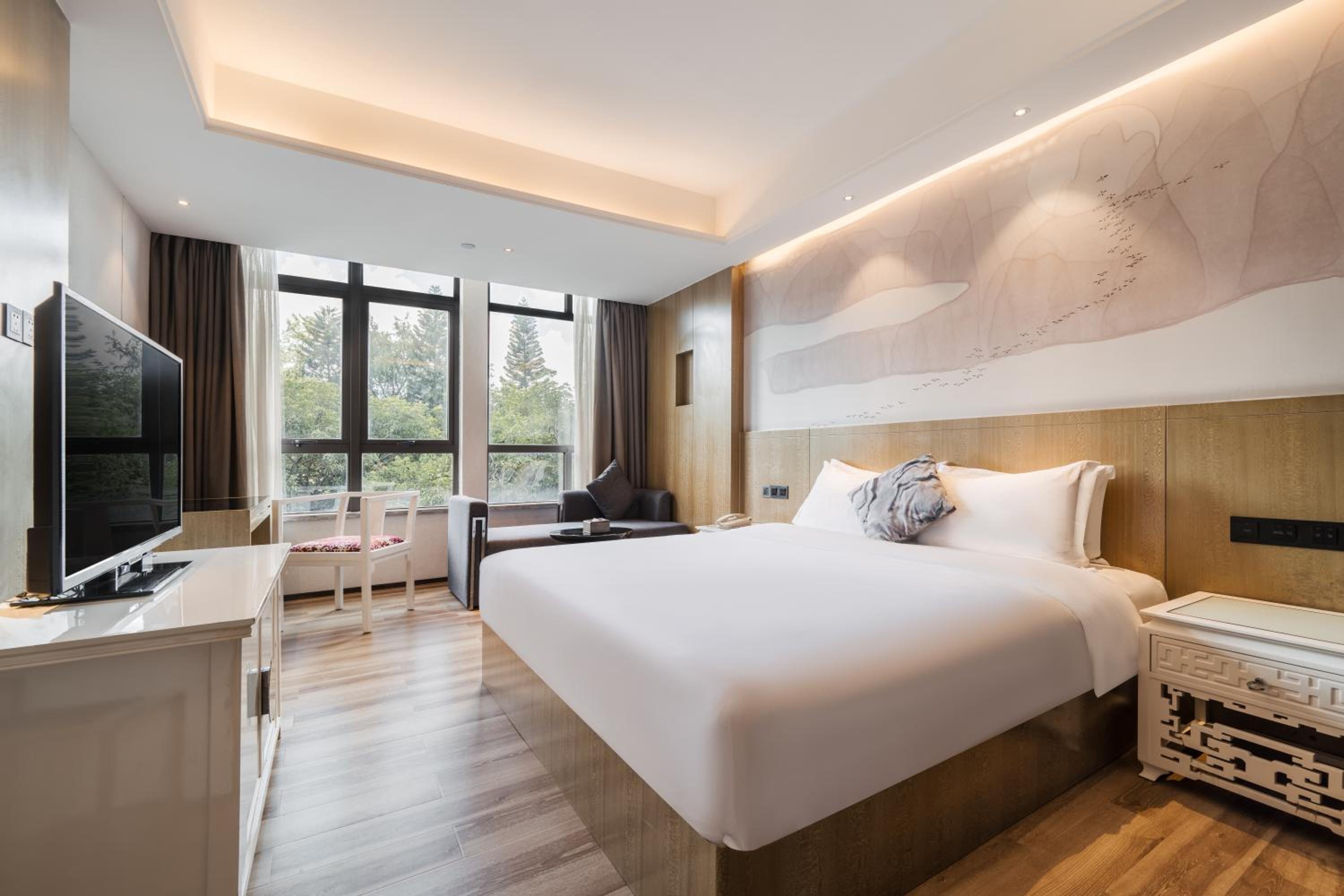 Superior King Room photo 2