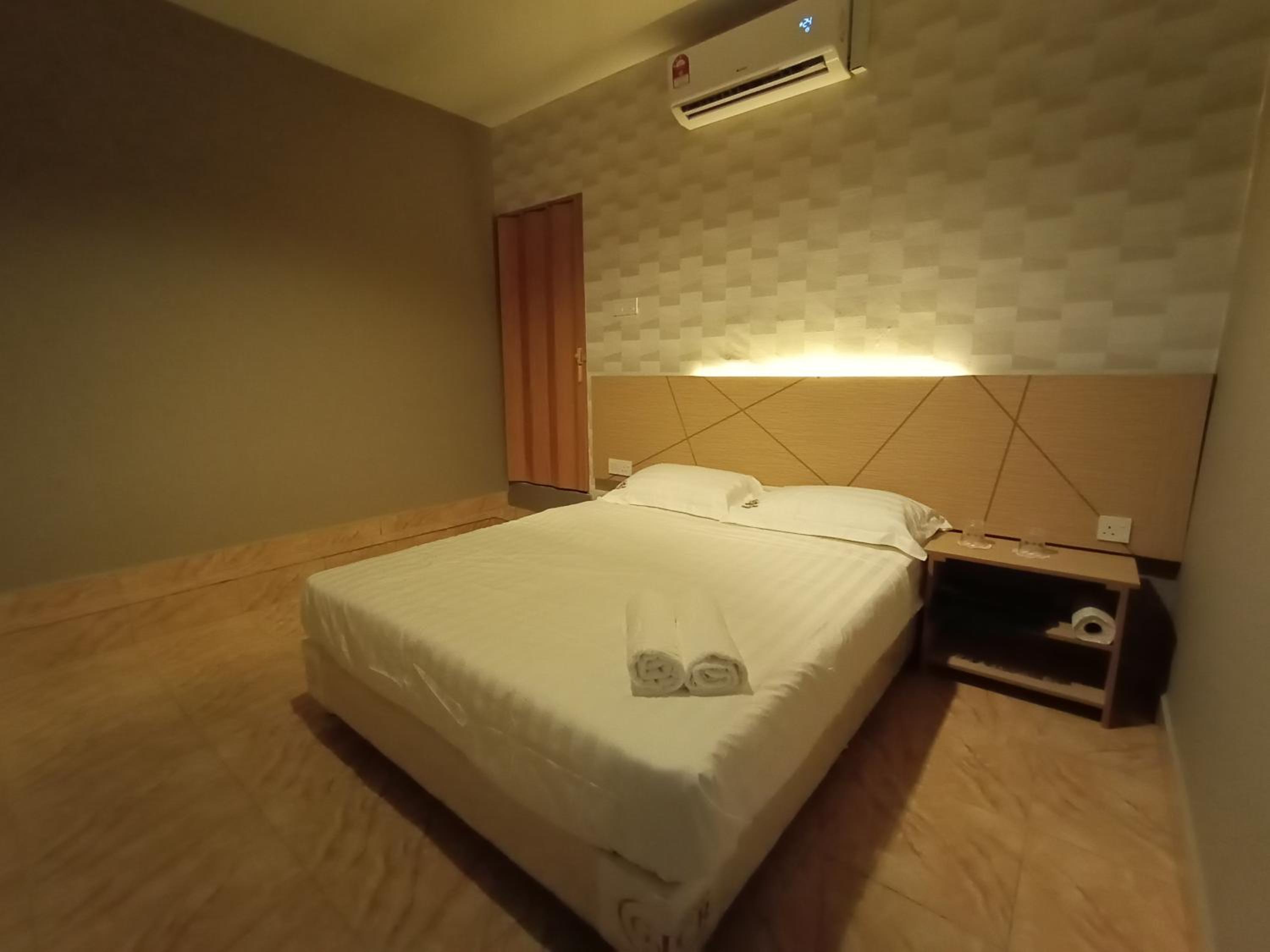 Double Room - Photo 2