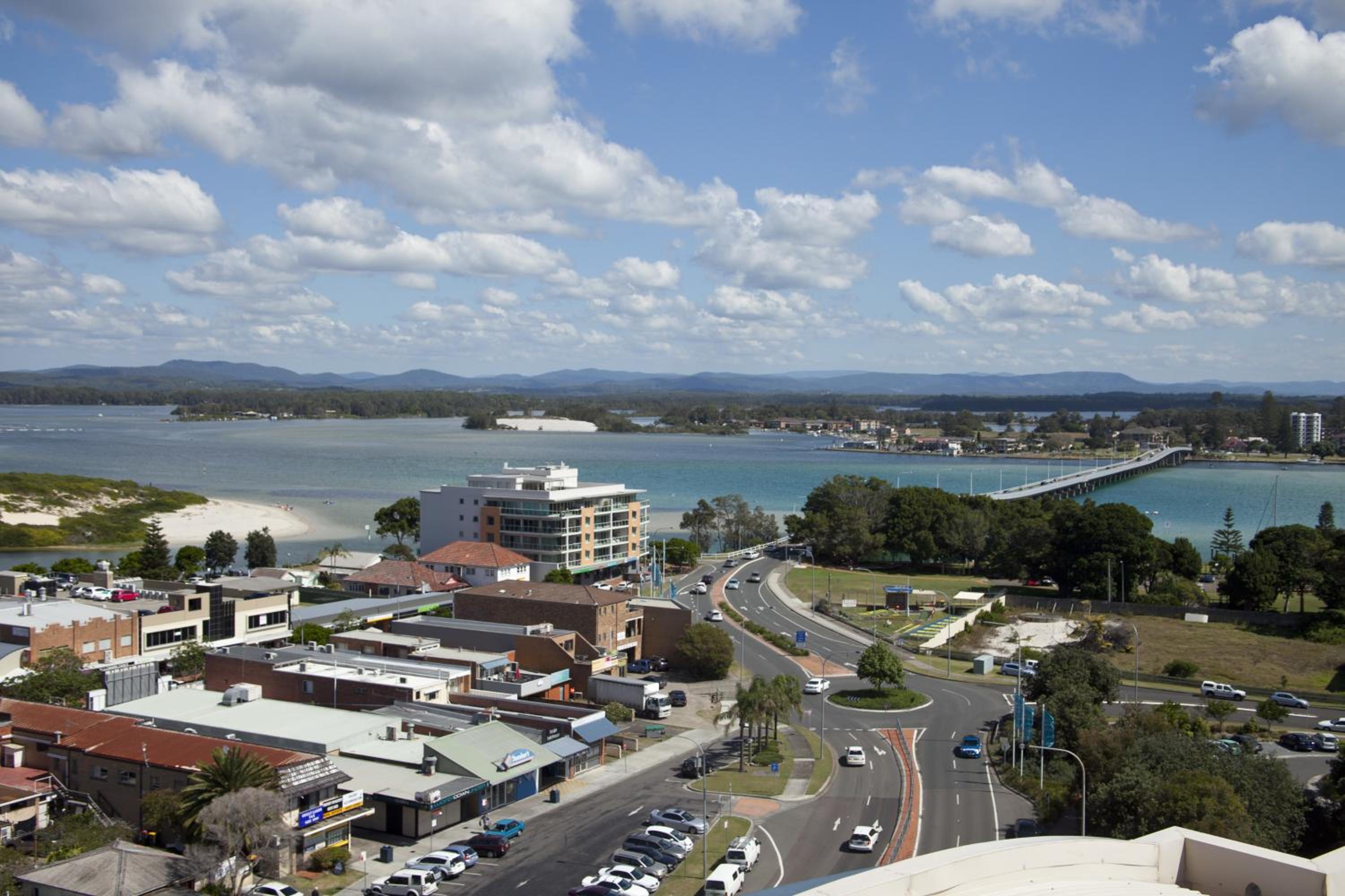 Three-Bedroom Apartment with Beach View - Level 8 (Unit 19) photo 2