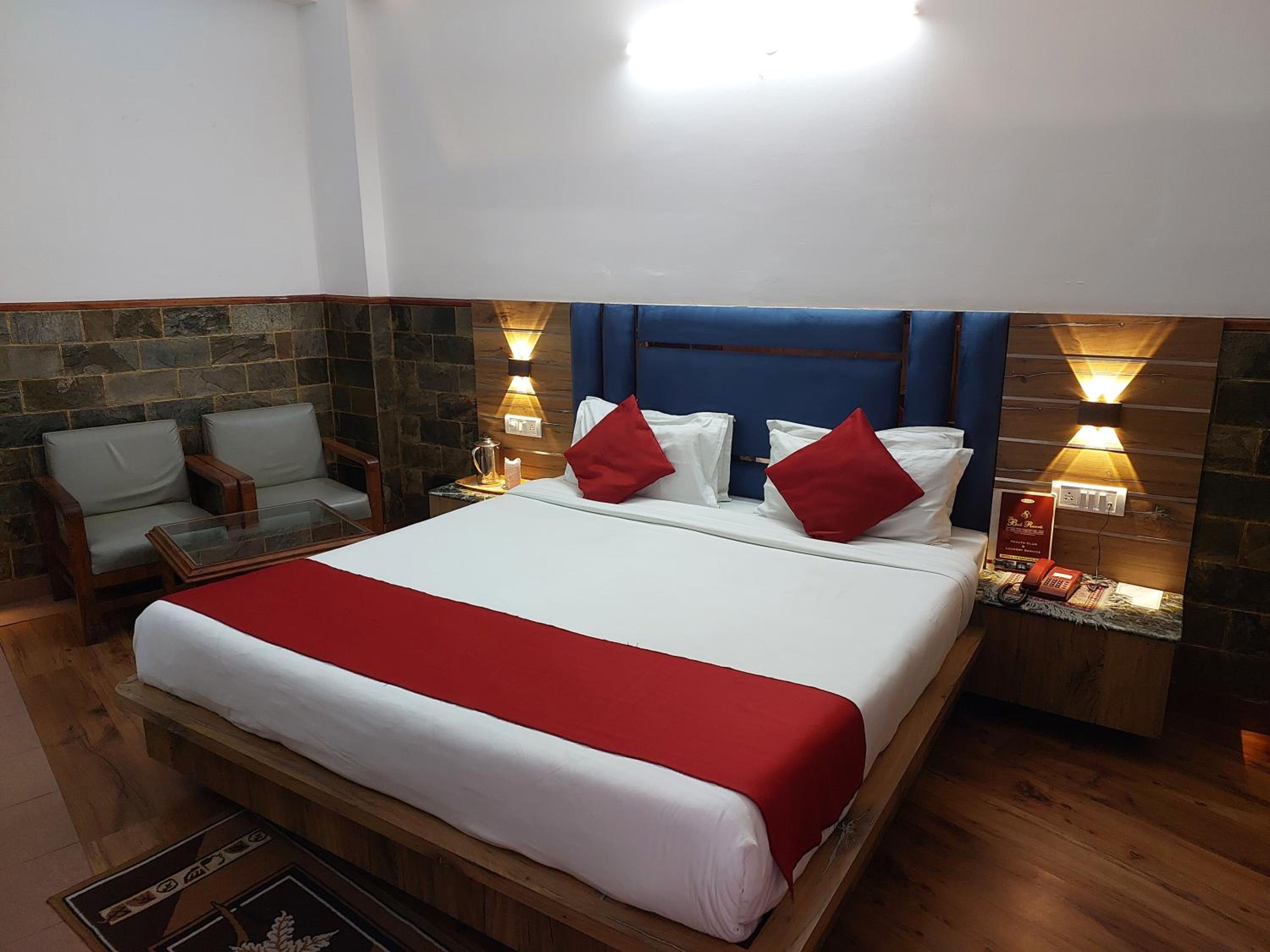Deluxe Room - Photo 8