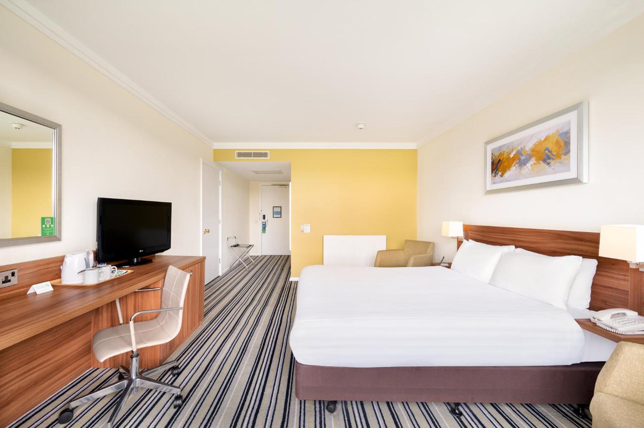 Standard Double Room - Photo 11