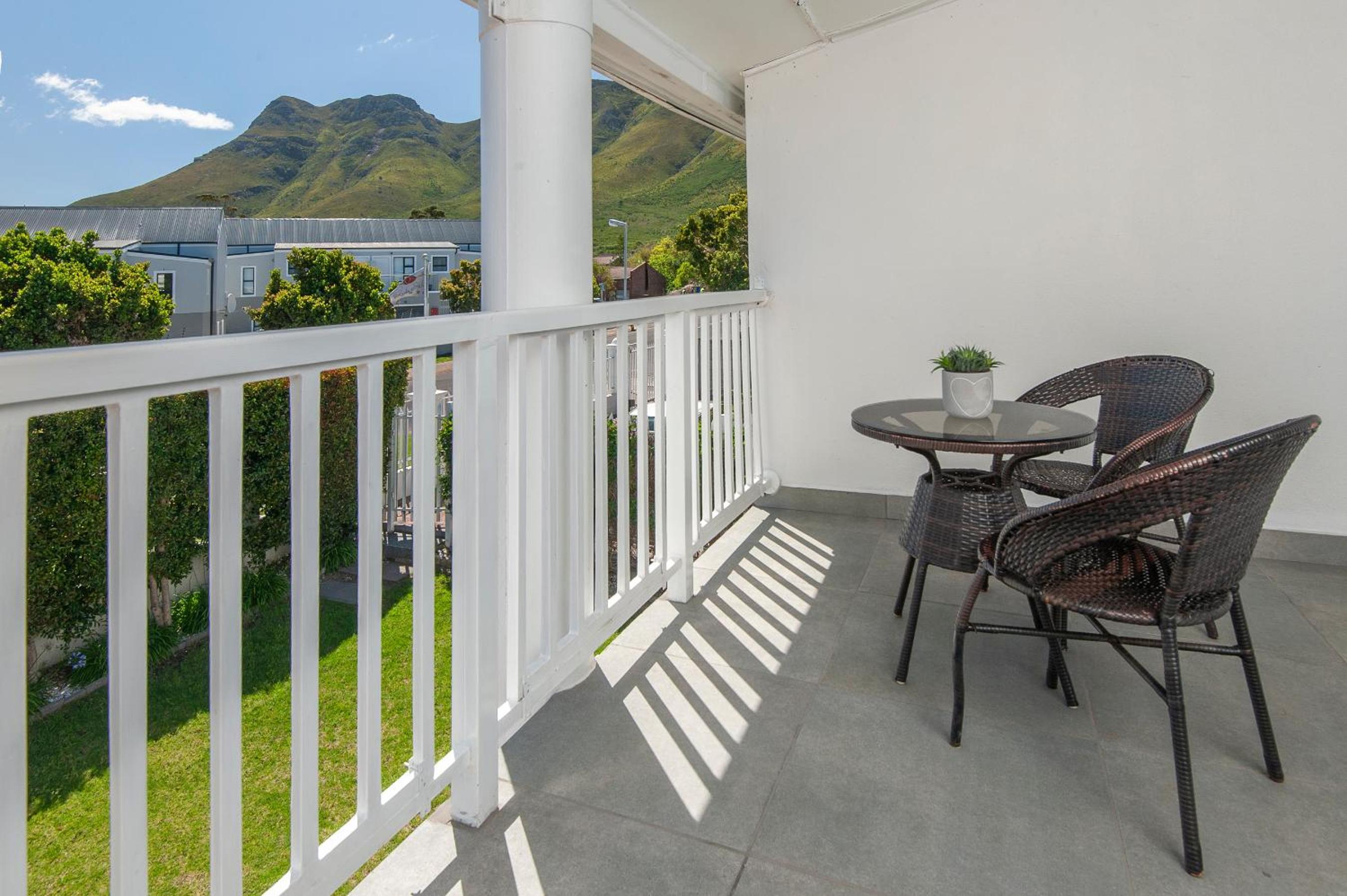 Suite with Mountain View photo 2