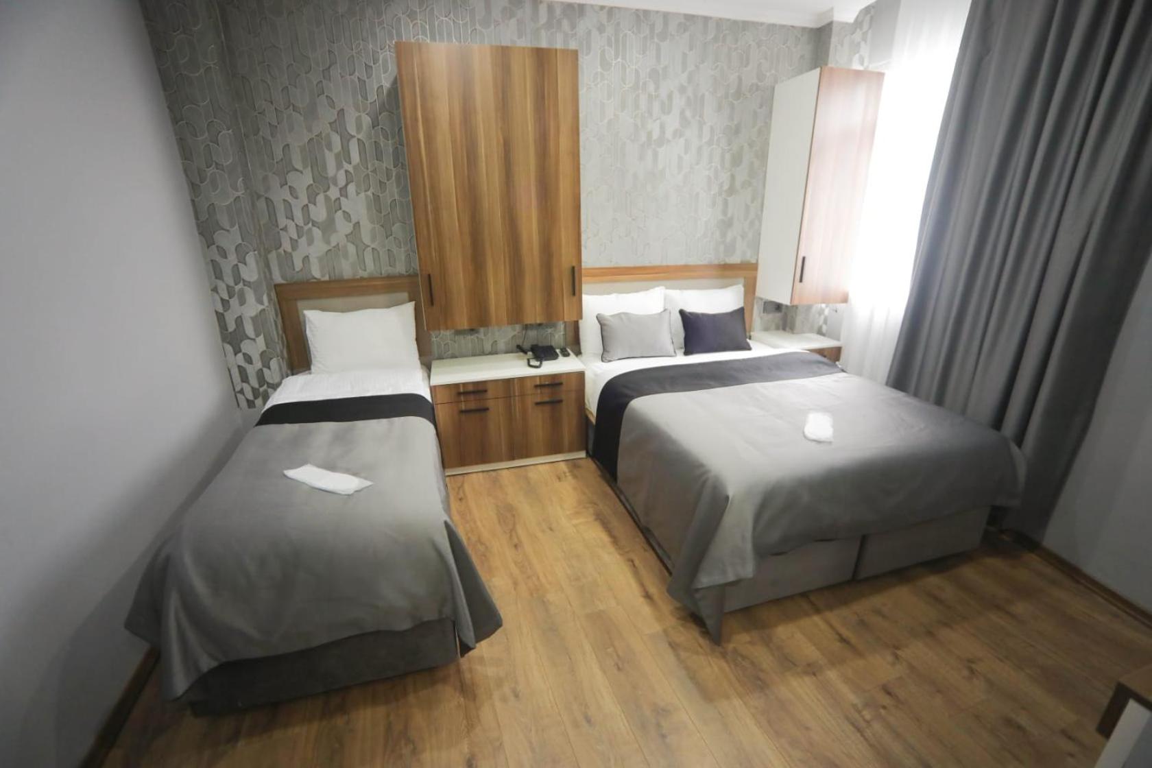 Basic Triple Room photo 1