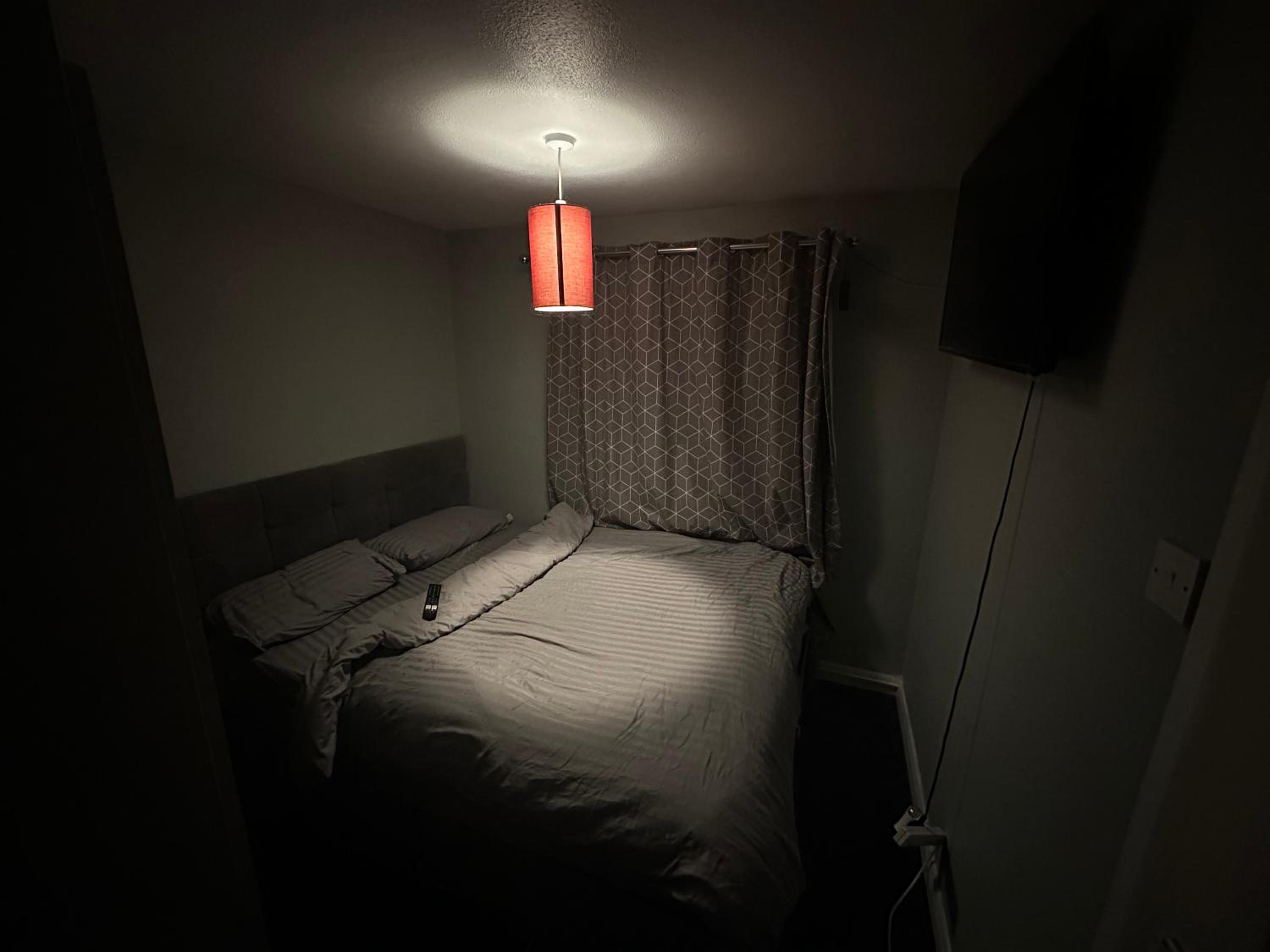 One-Bedroom Apartment - Photo 1