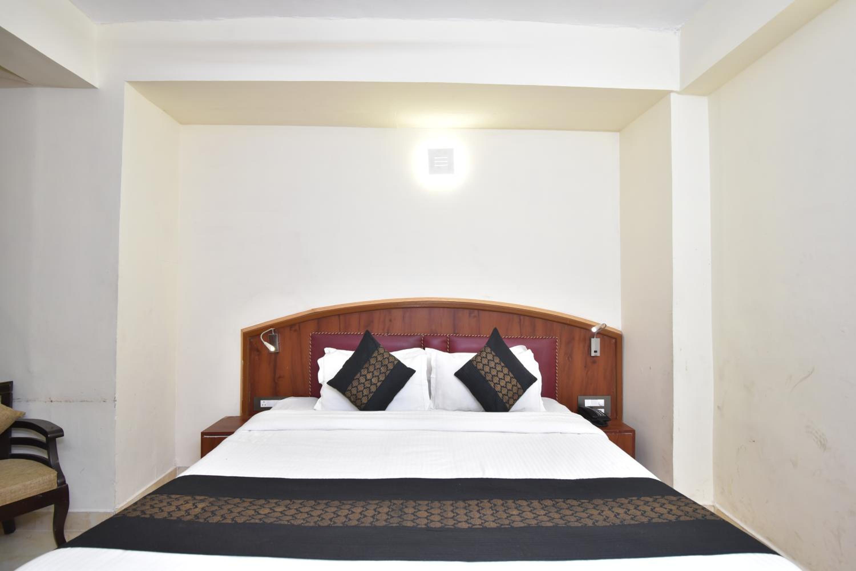 Standard Double Room photo 2