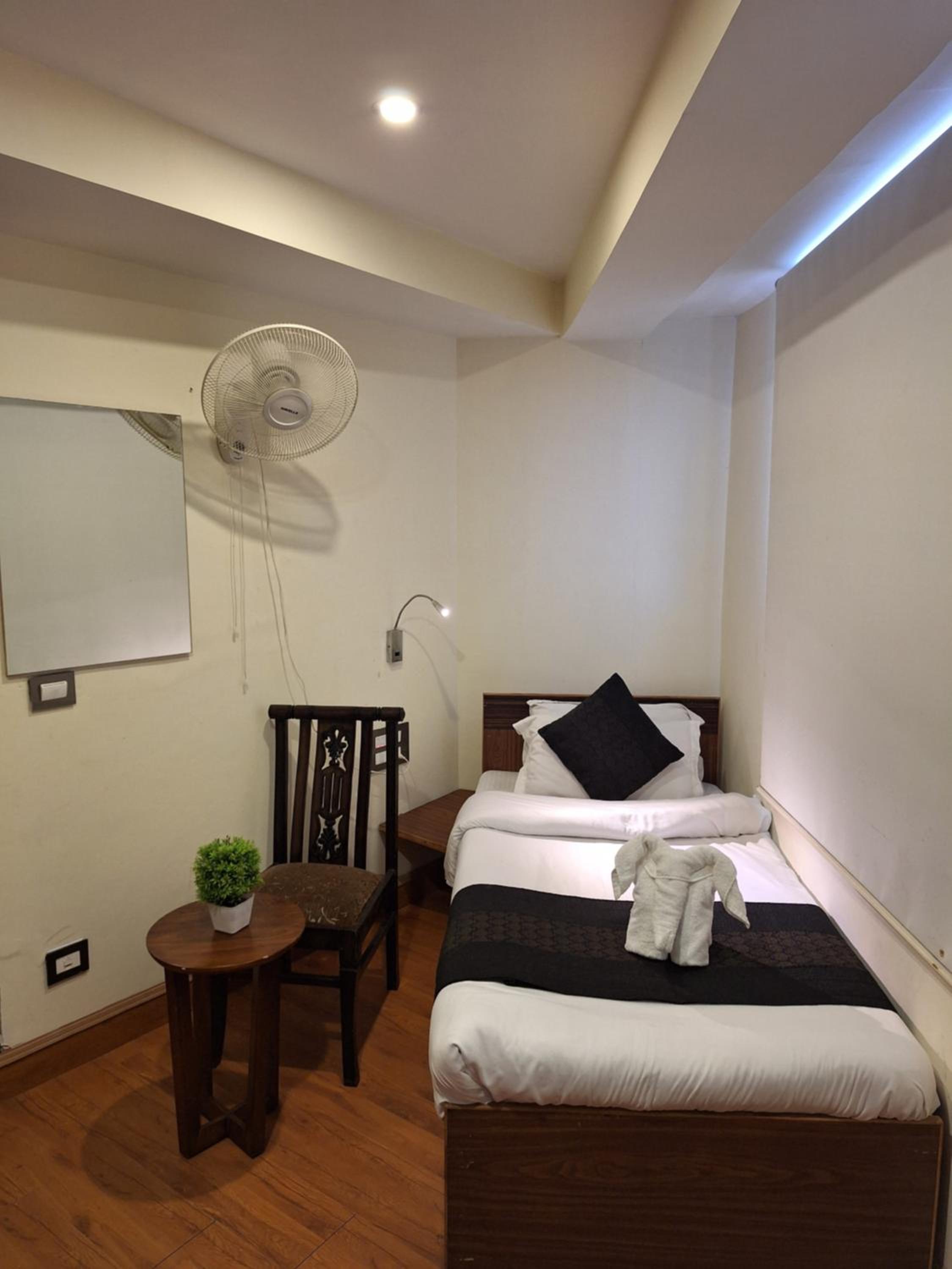 Single Room photo 1