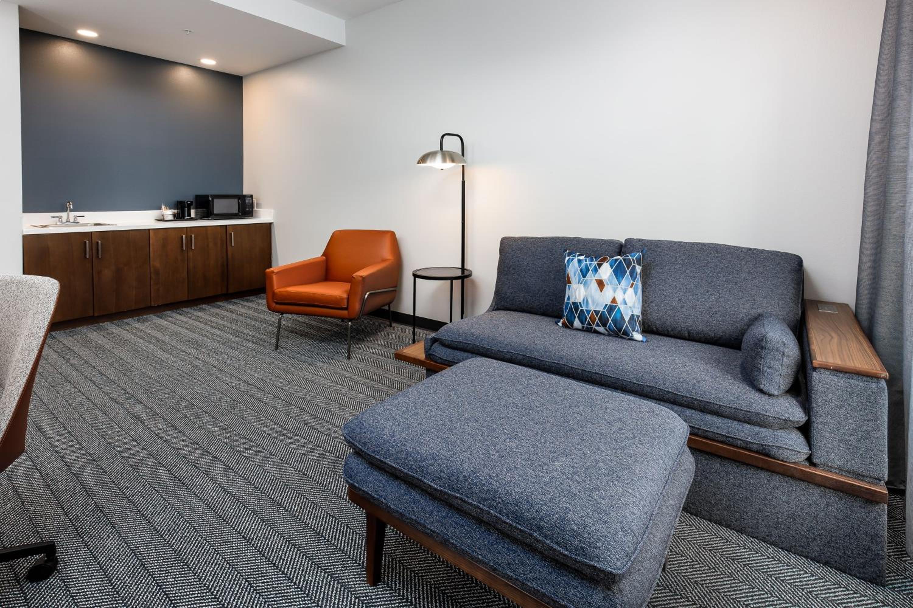 King Suite with Sofa Bed - Hearing Accessible - Photo 3