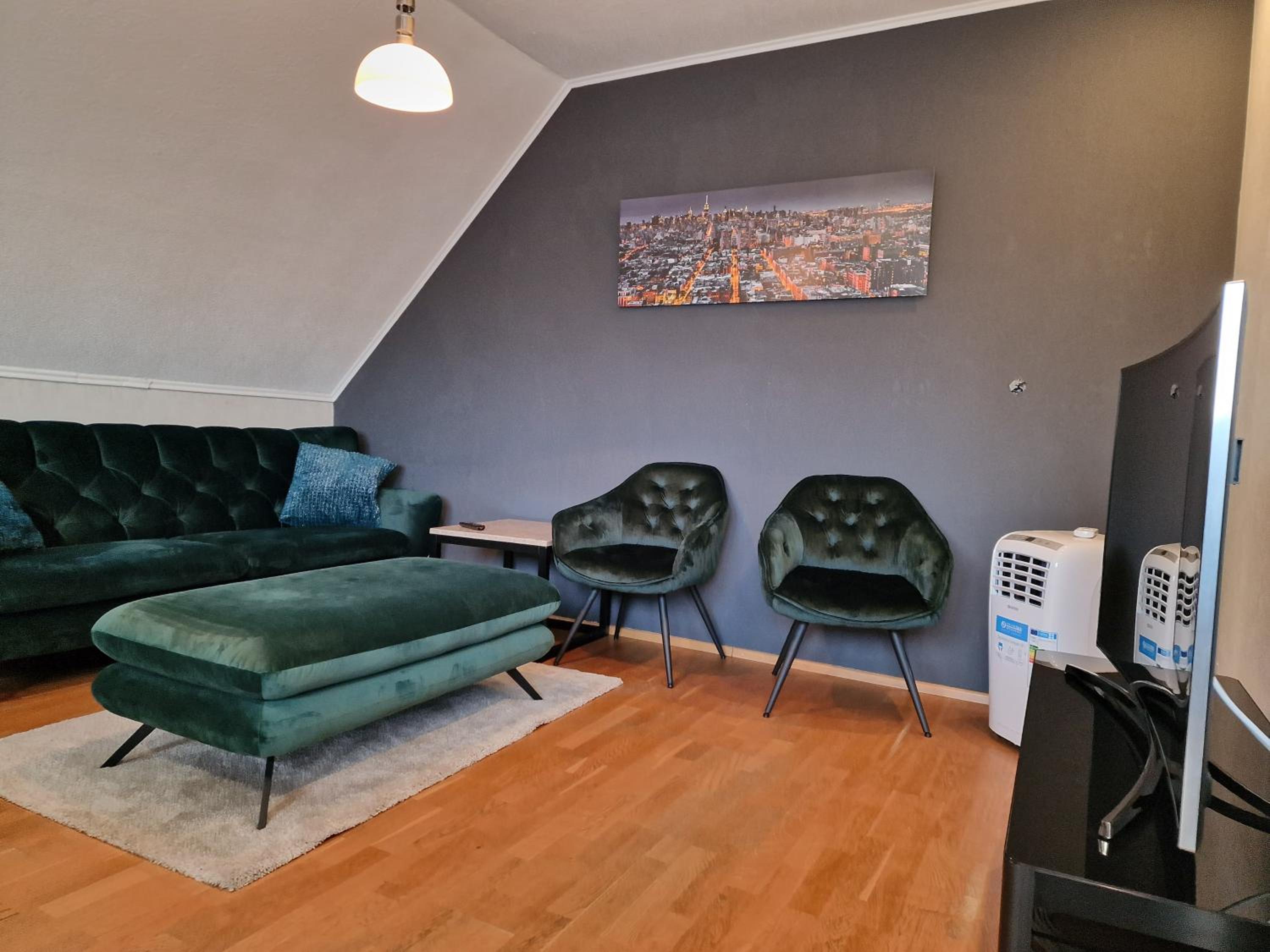 Apartment photo 2