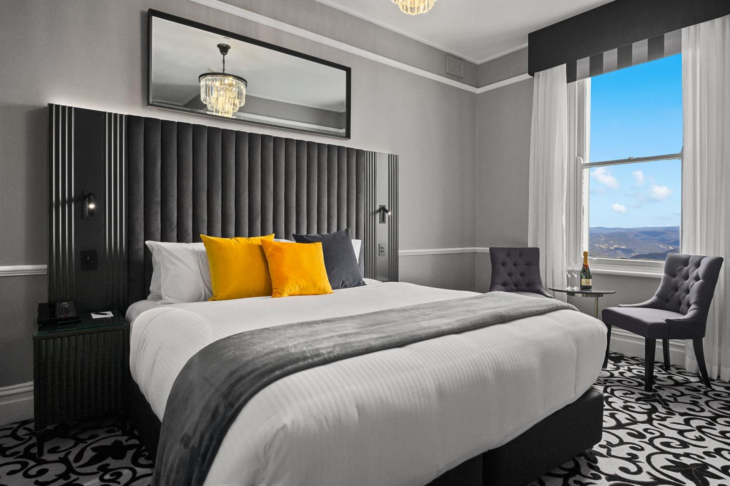 Delmonte Valley View Room