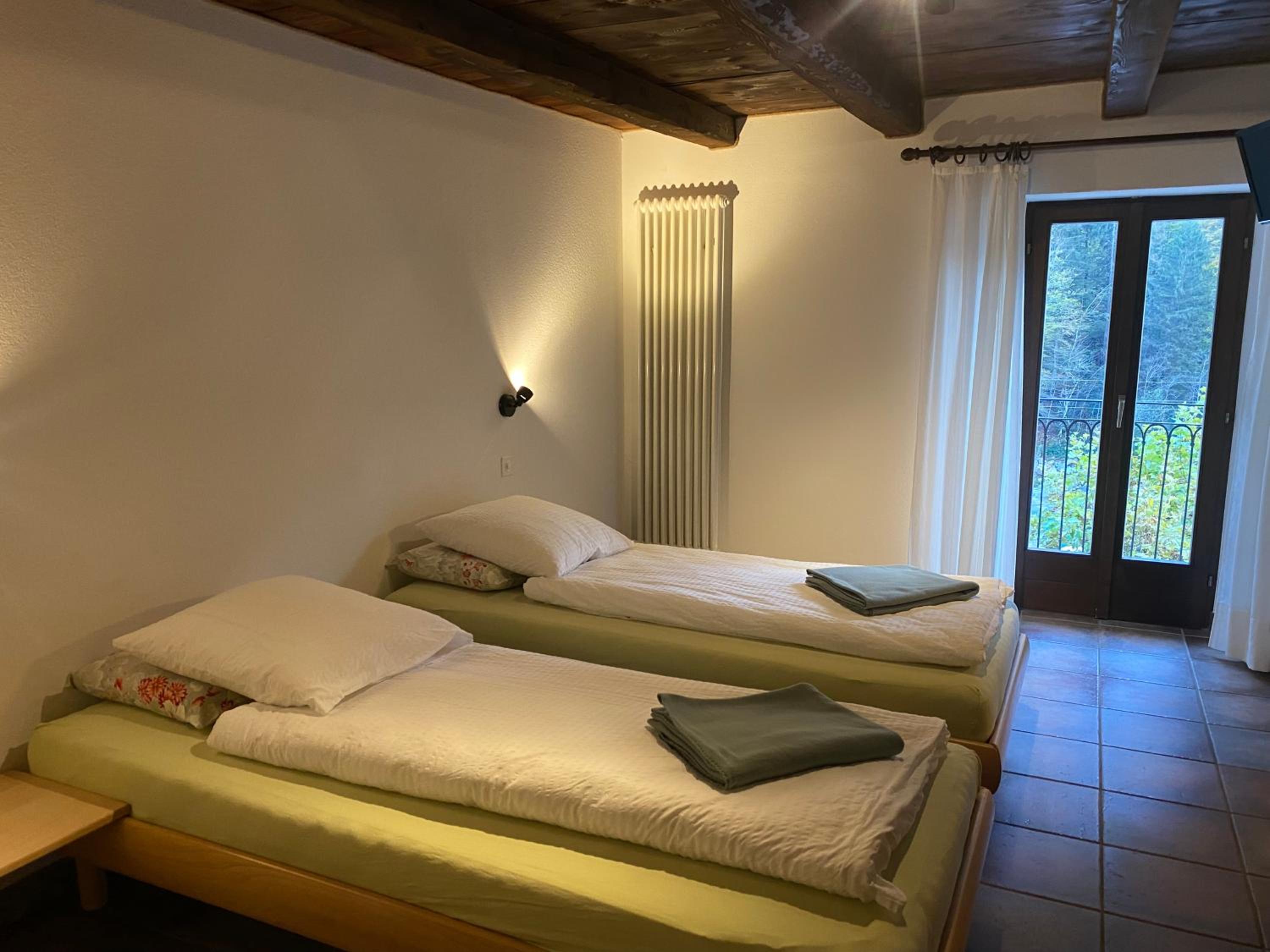 Twin Room with Balcony photo 3