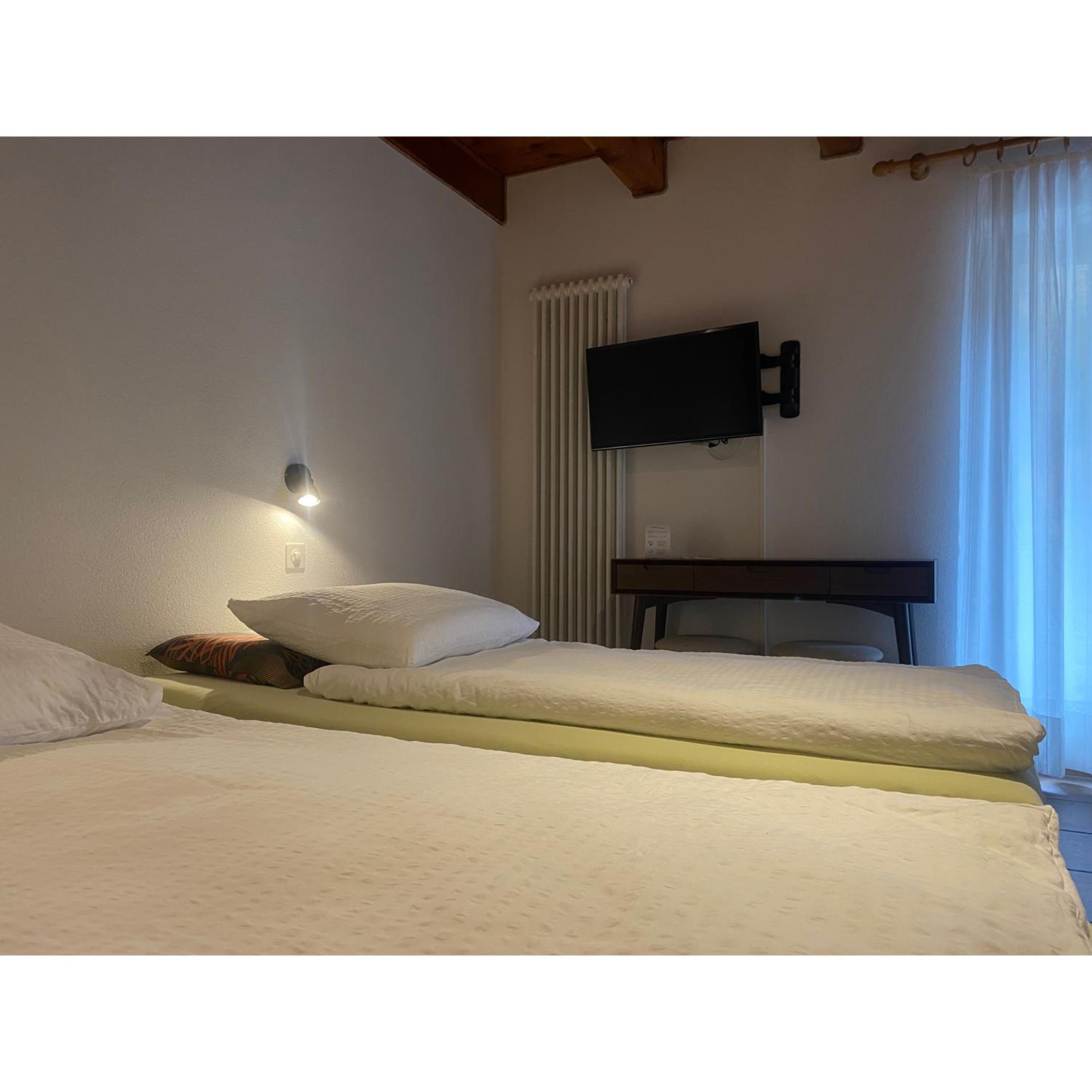 Twin Room with Balcony photo 2