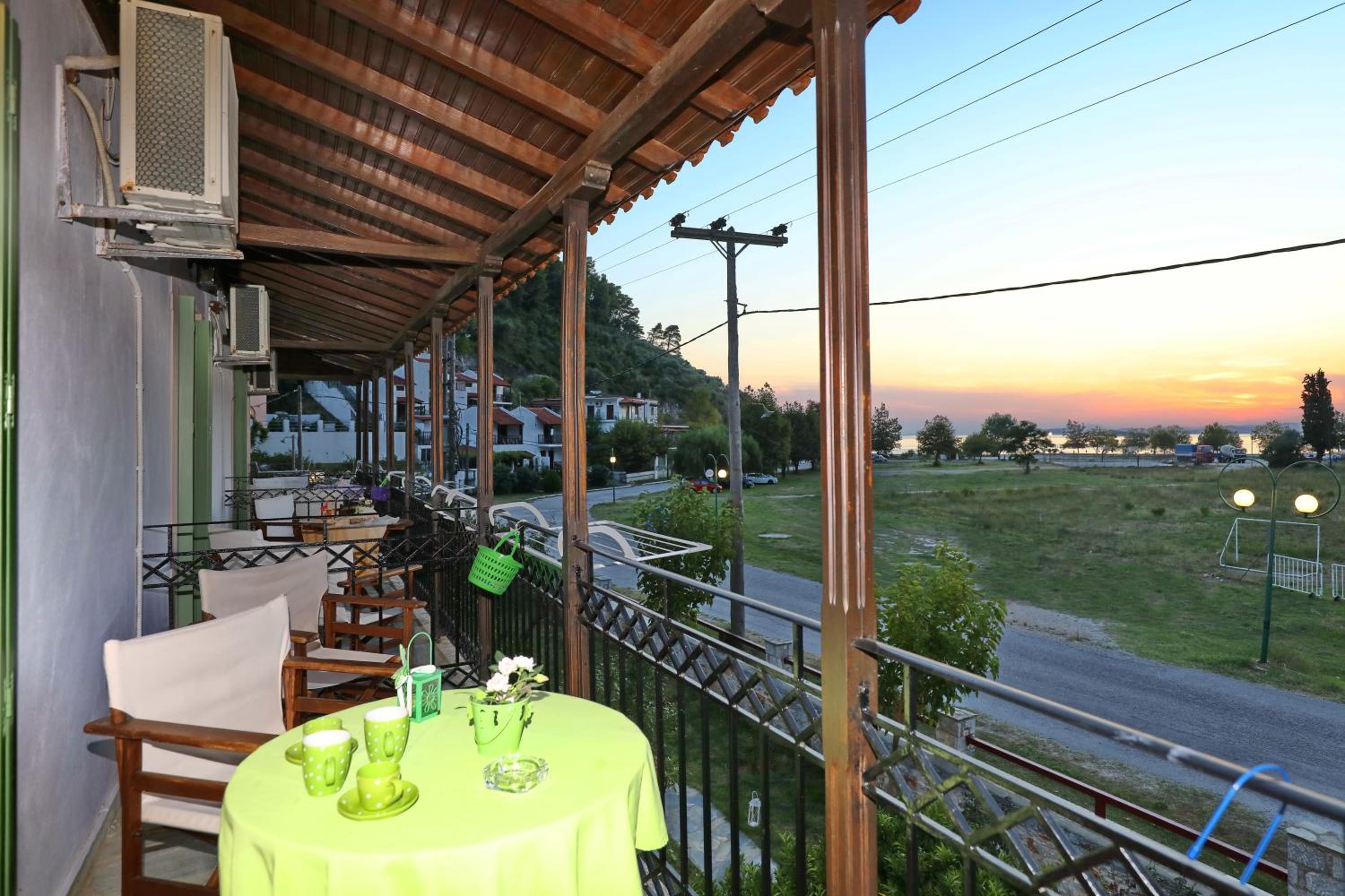 Studio Apartment with Sea View - Photo 2