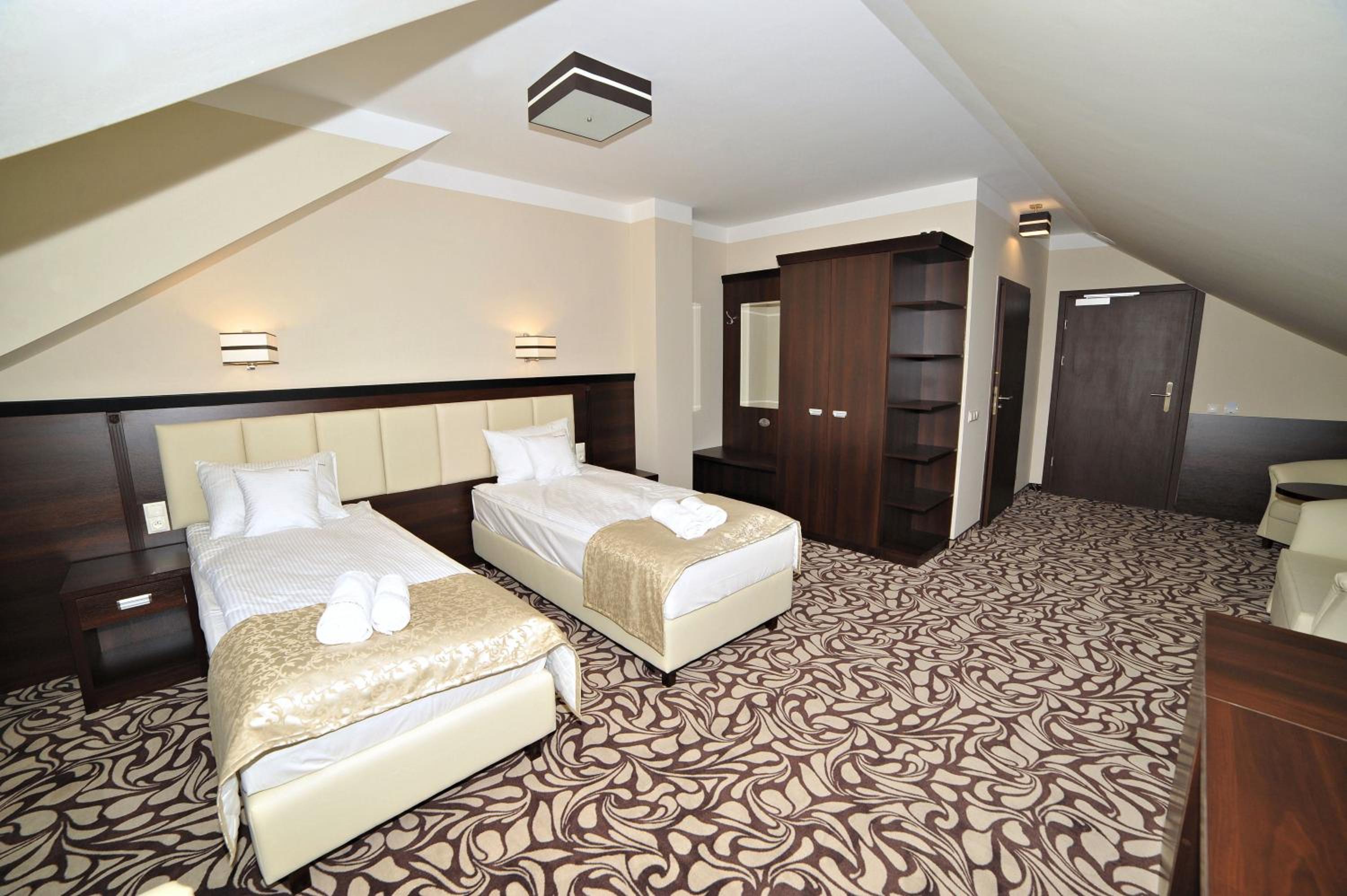 Twin Room - Photo 4