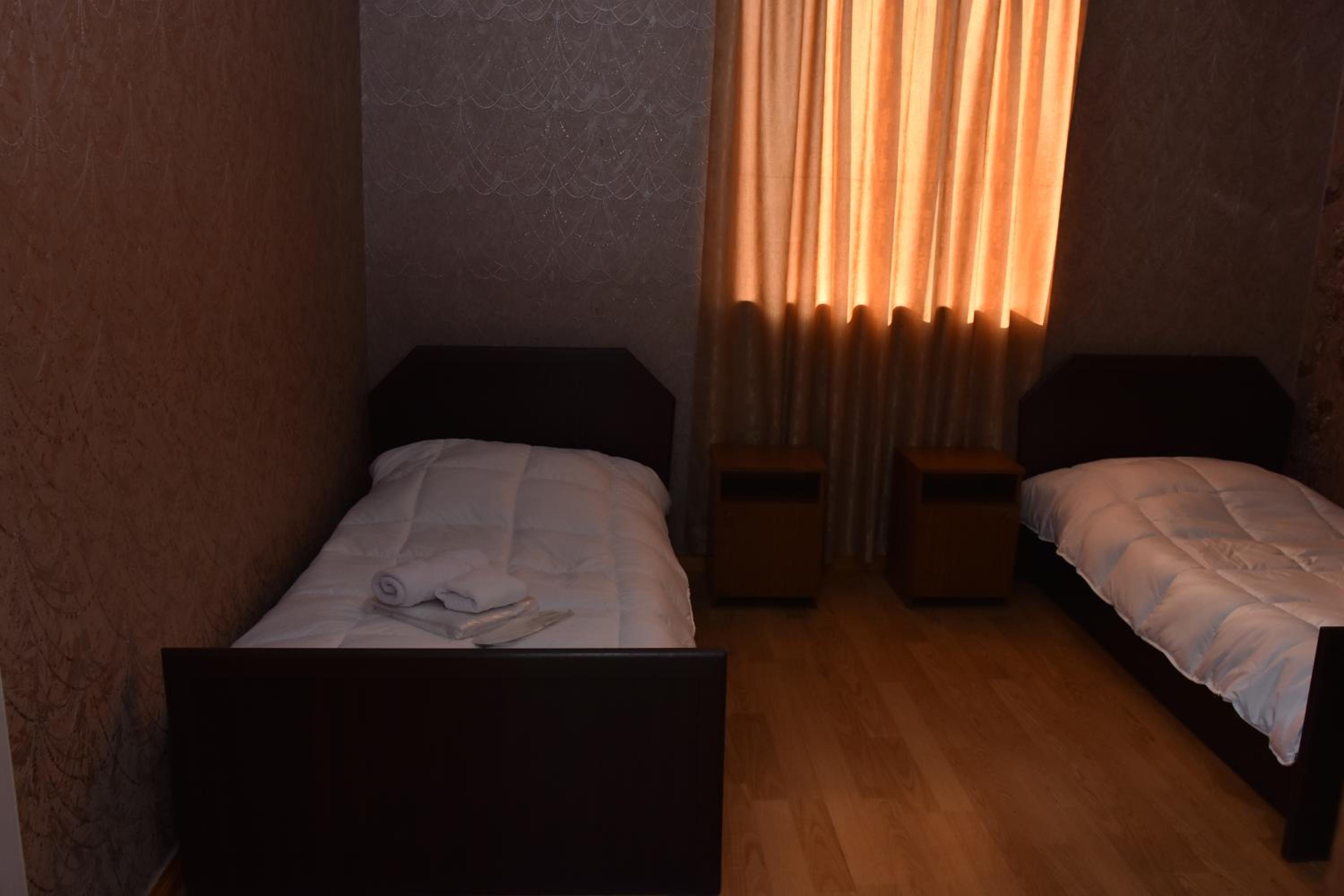 Standard Double Room with Two Double Beds photo 2