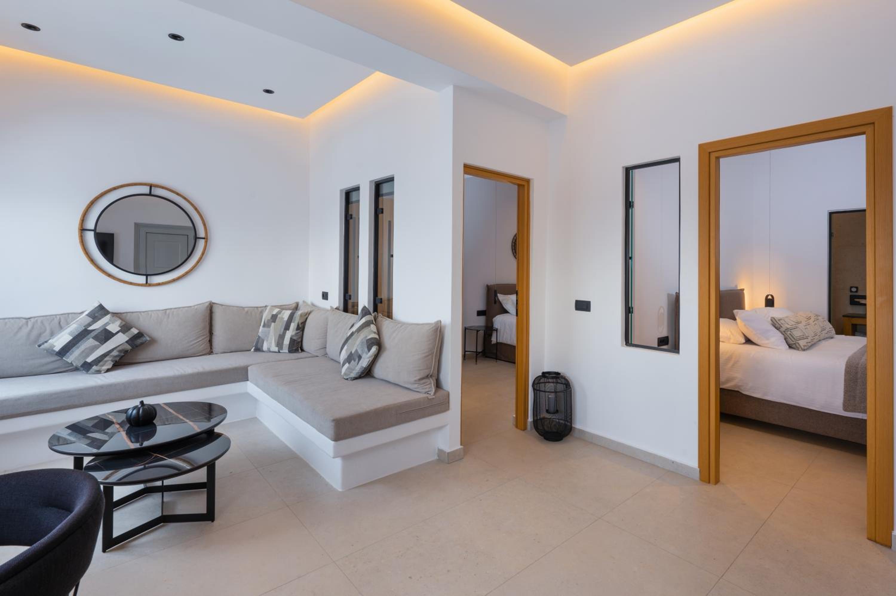 Two-Bedroom Suite - Photo 4