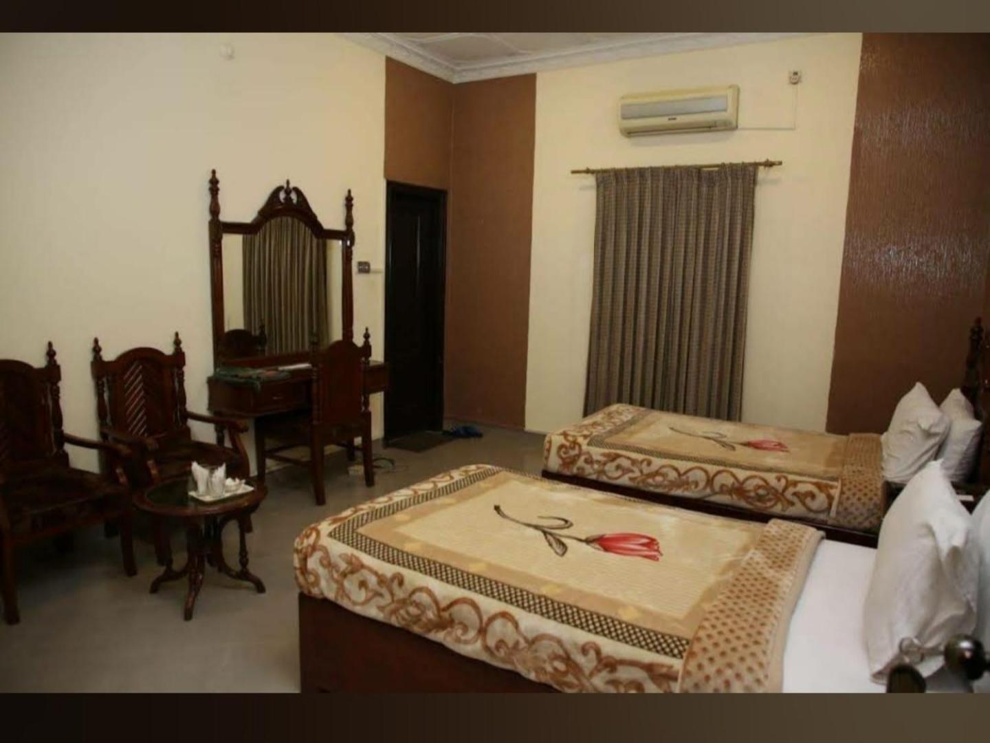 Standard Double Room photo 2