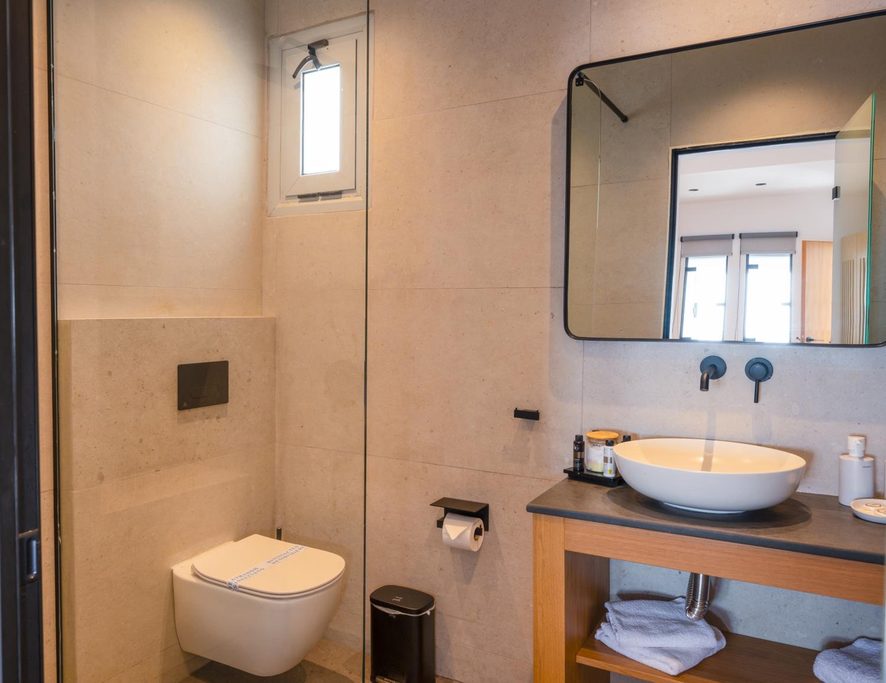 Two-Bedroom Suite - Photo 8