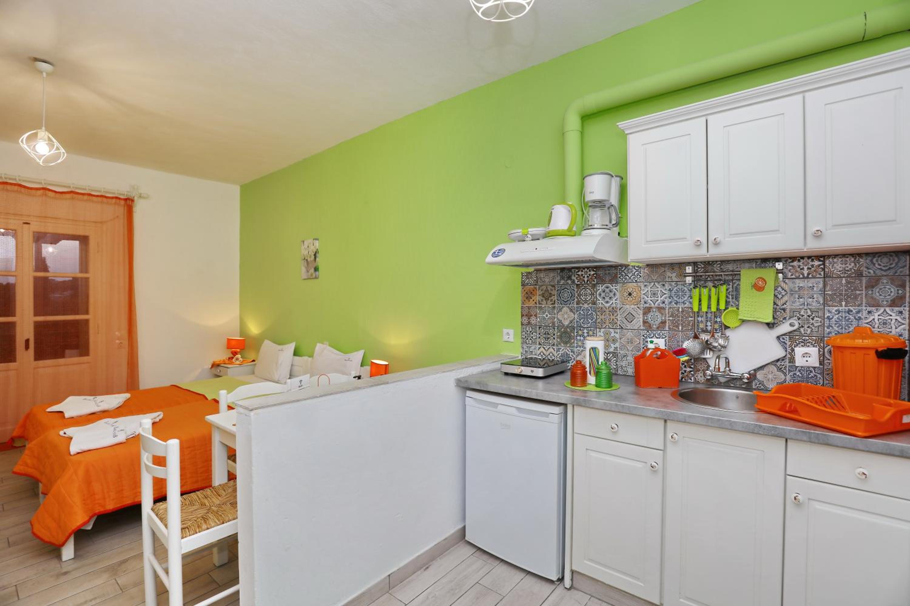 Studio Apartment with Sea View - Photo 8