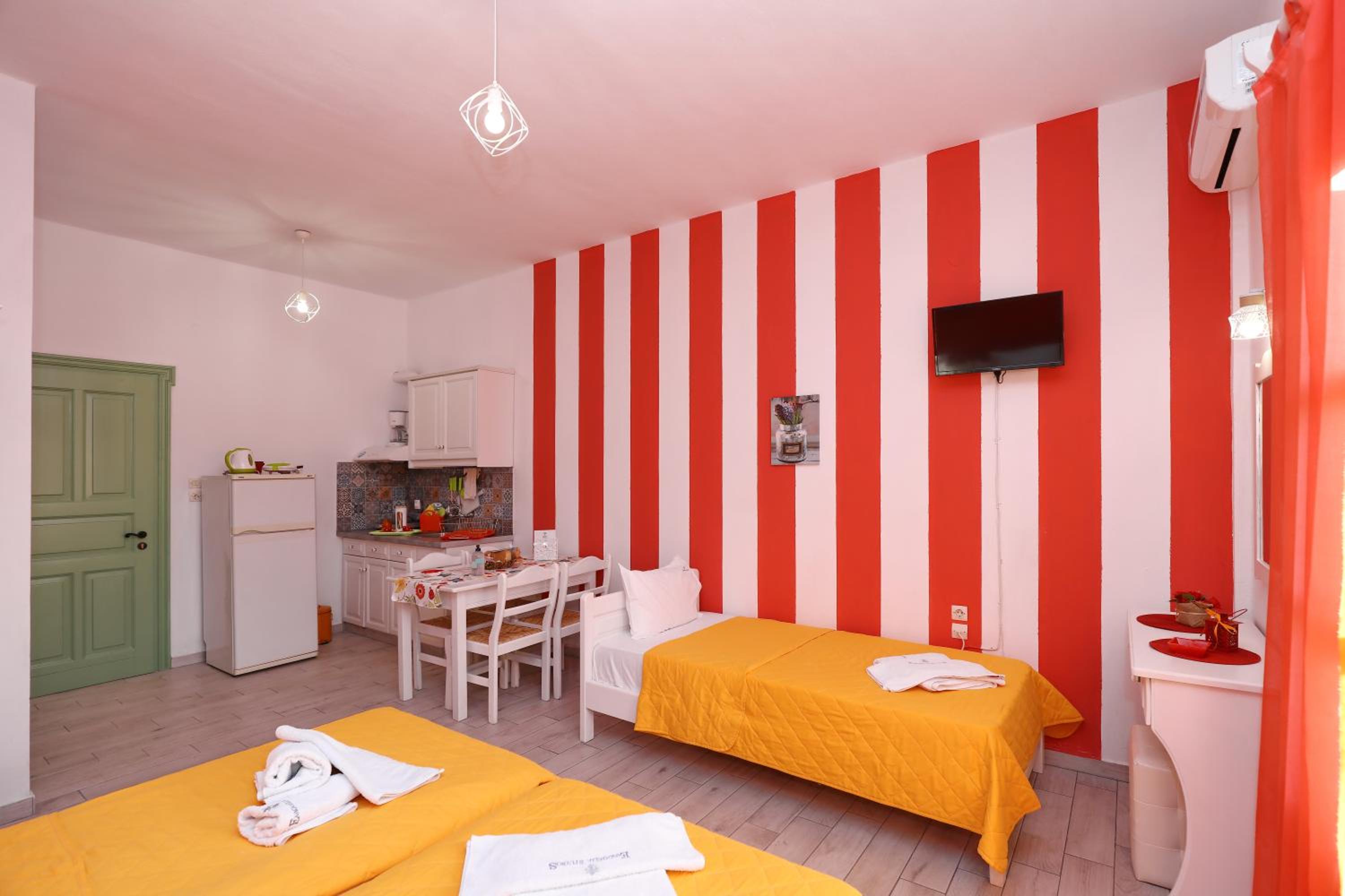 Studio Apartment with Sea View - Photo 16