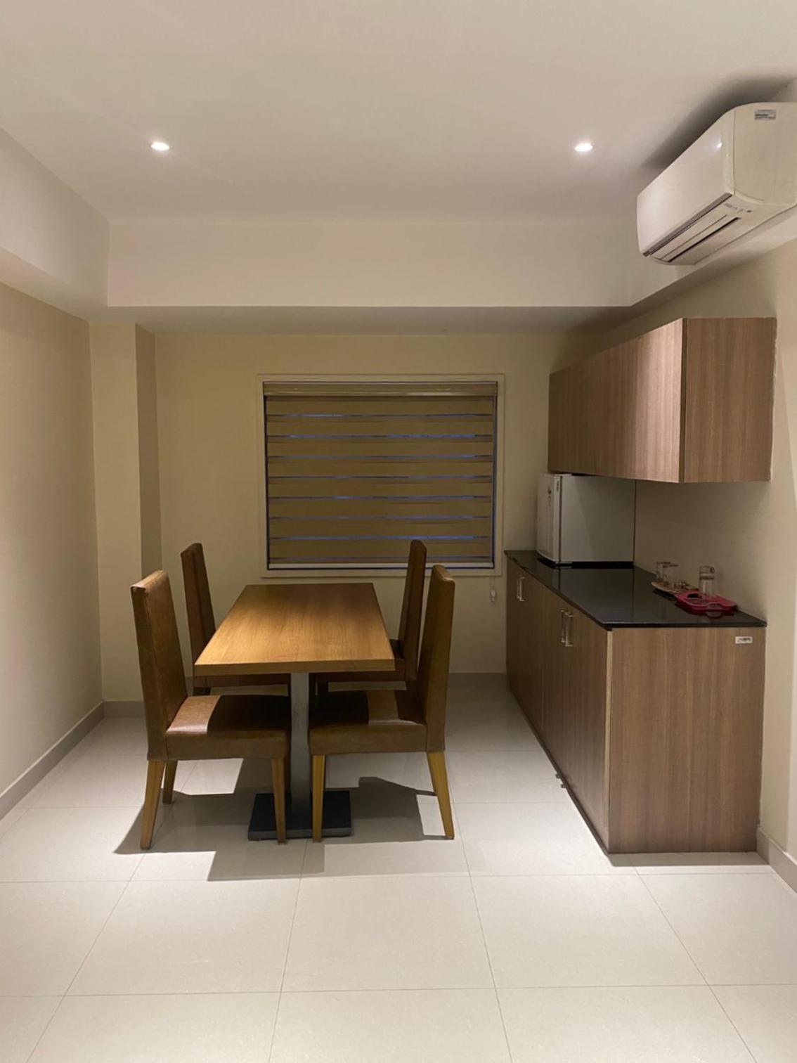 Two-Bedroom Suite - Photo 7