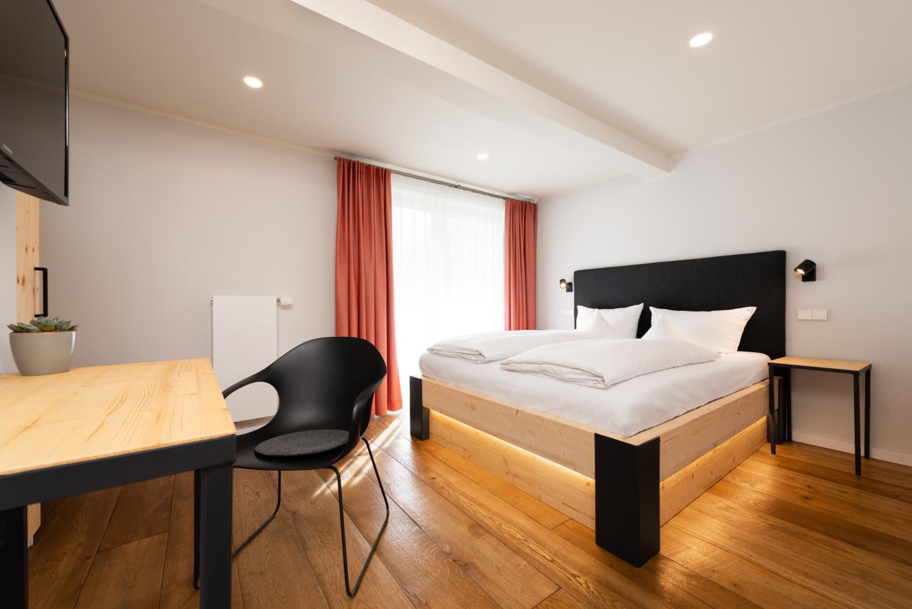 Double Room - Photo 1