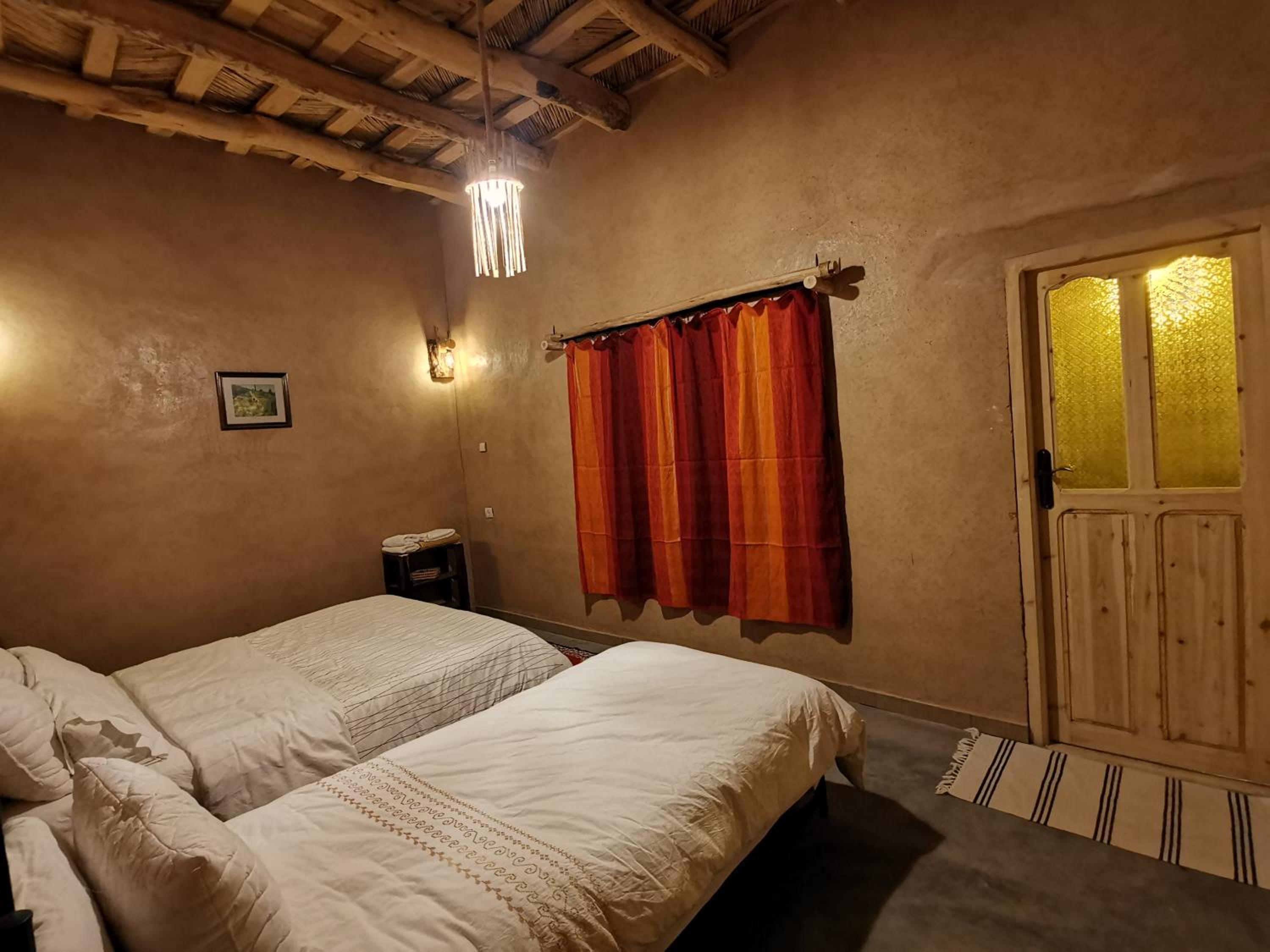 Deluxe Room (2 Adults + 1 Child) photo 3