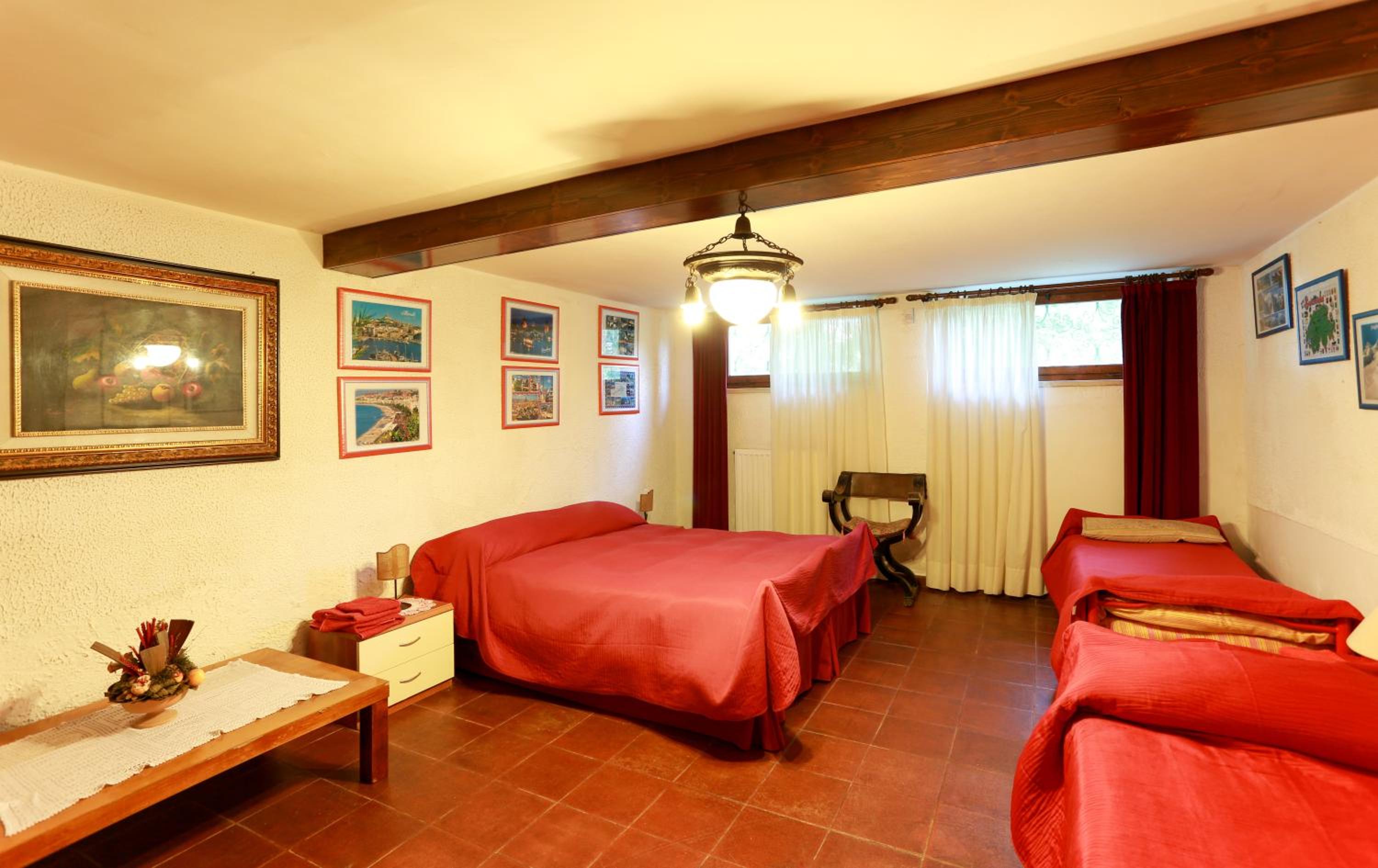 Quadruple Room with Private External Bathroom
