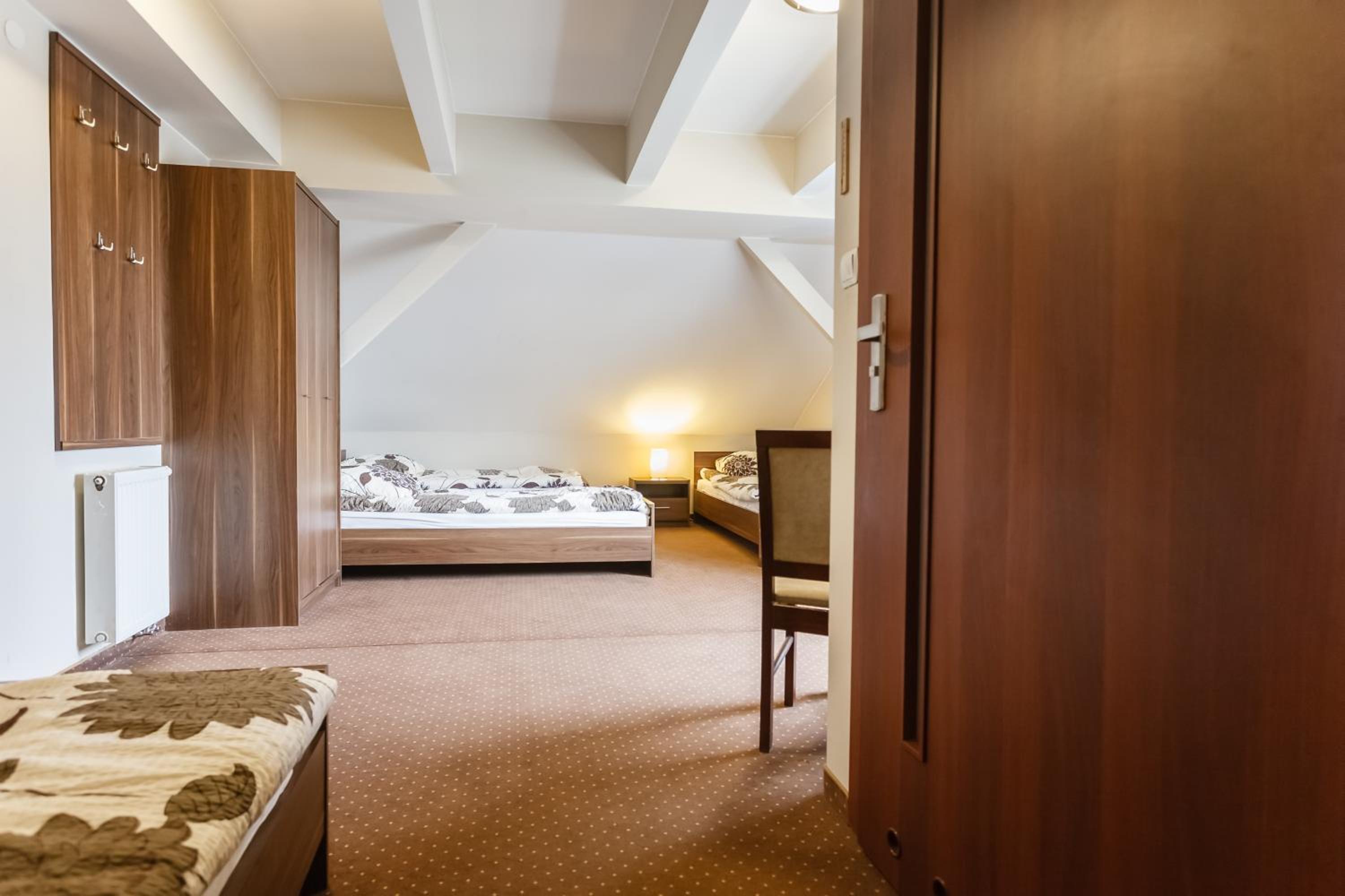 Economy Quadruple Room photo 3