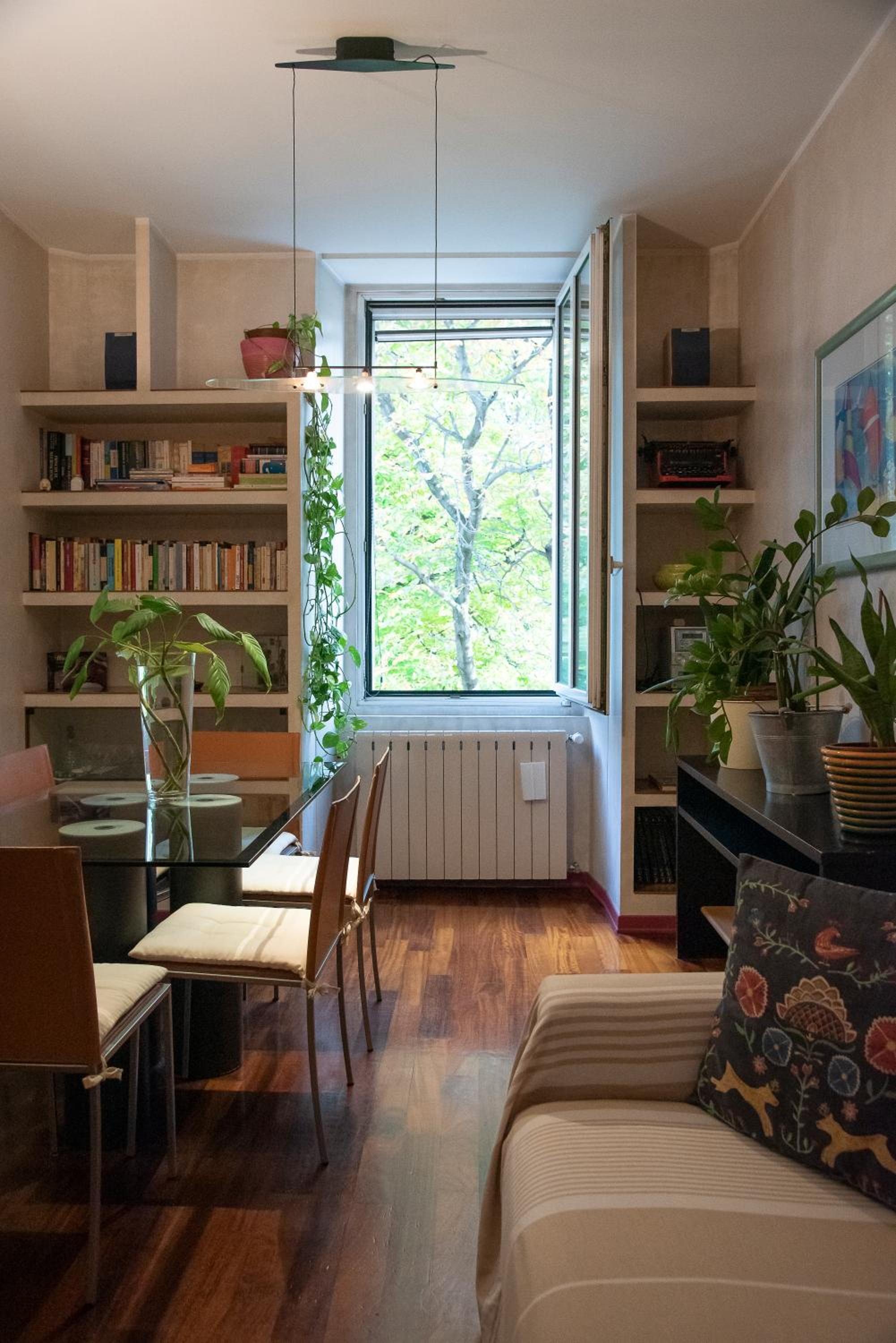 Apartment with Garden View