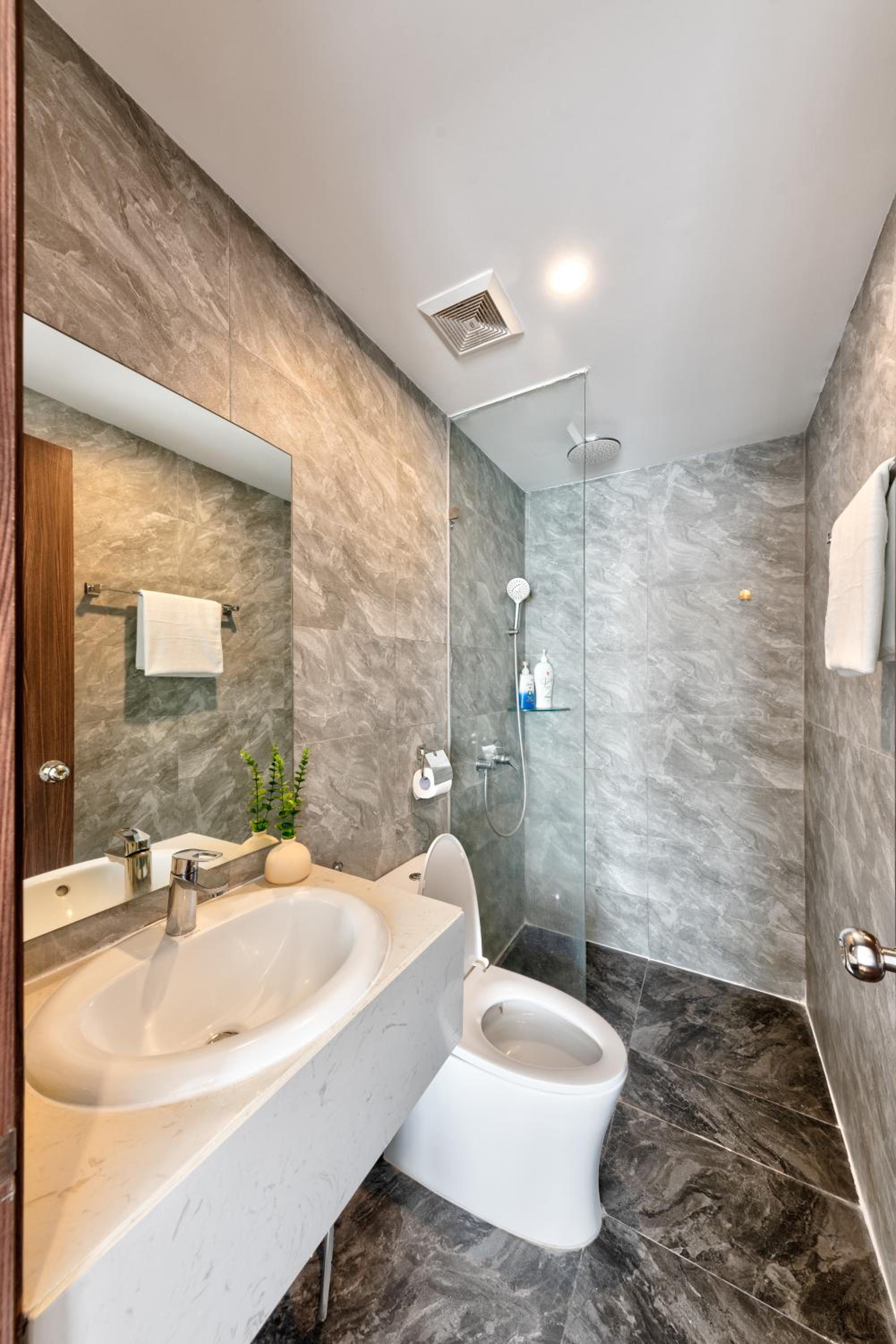Two-Bedroom Apartment - Photo 3